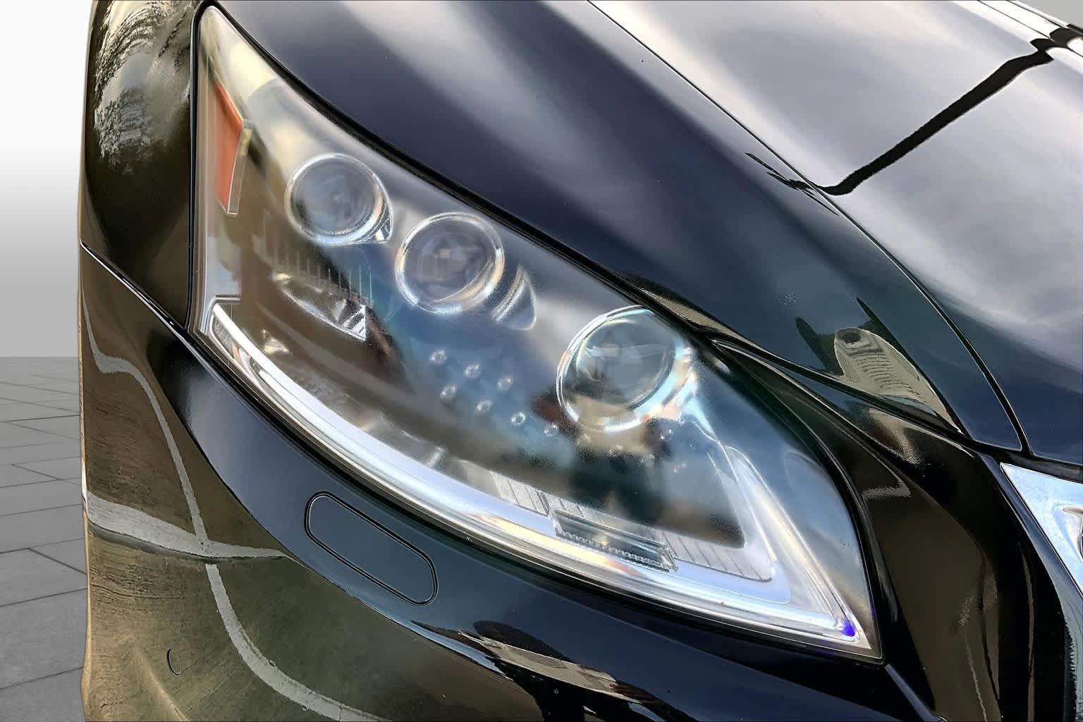 2013 Lexus LS 460 photo 26 of 35