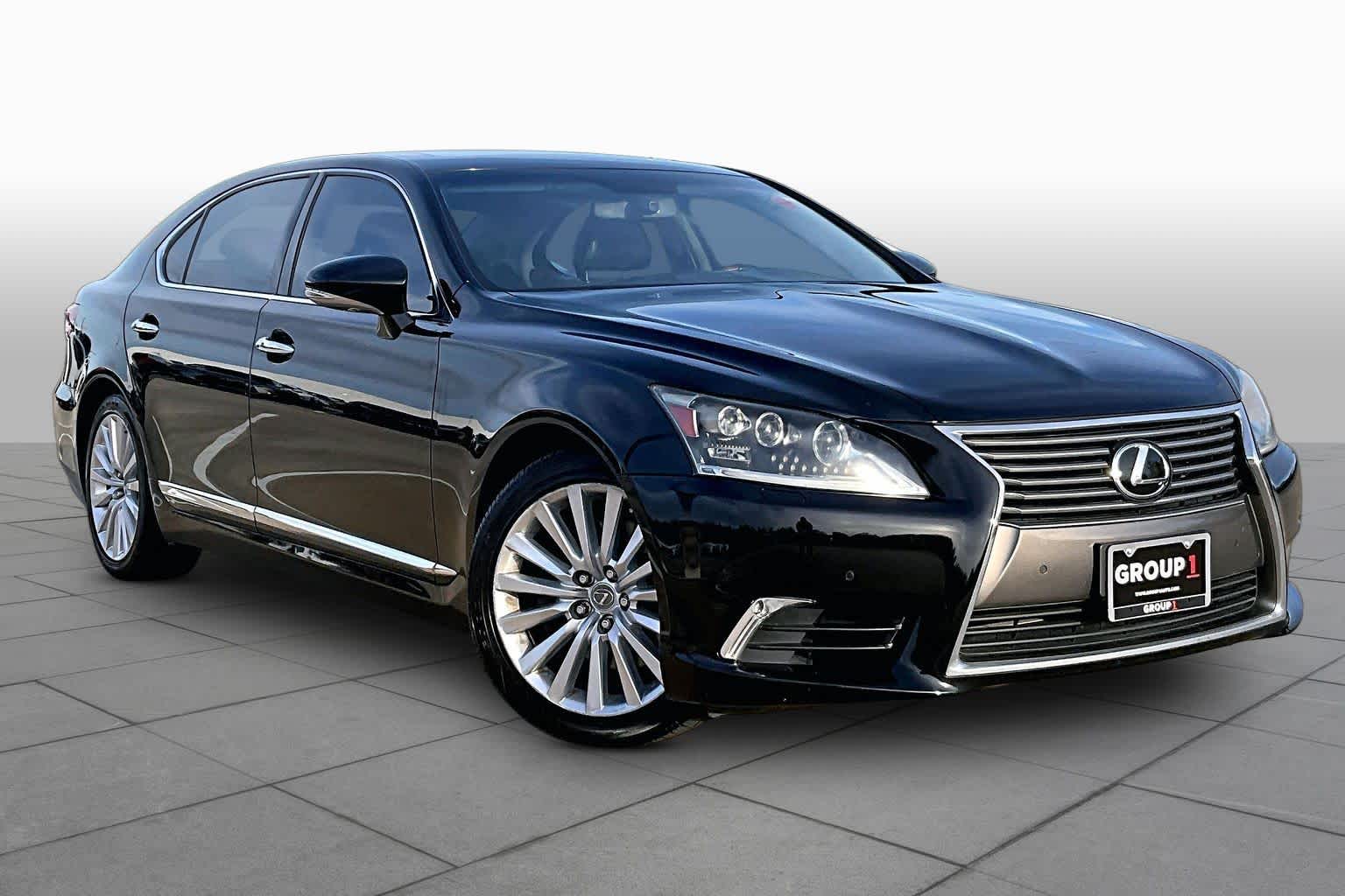 2013 Lexus LS 460 photo 2 of 35