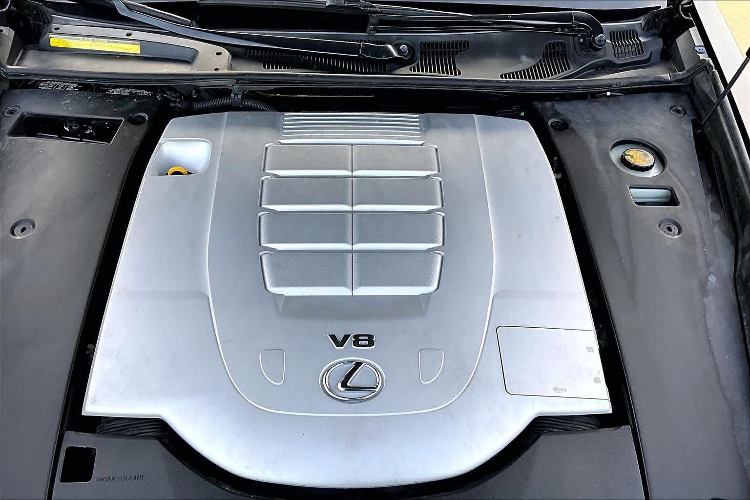 2013 Lexus LS 460 photo 31 of 35