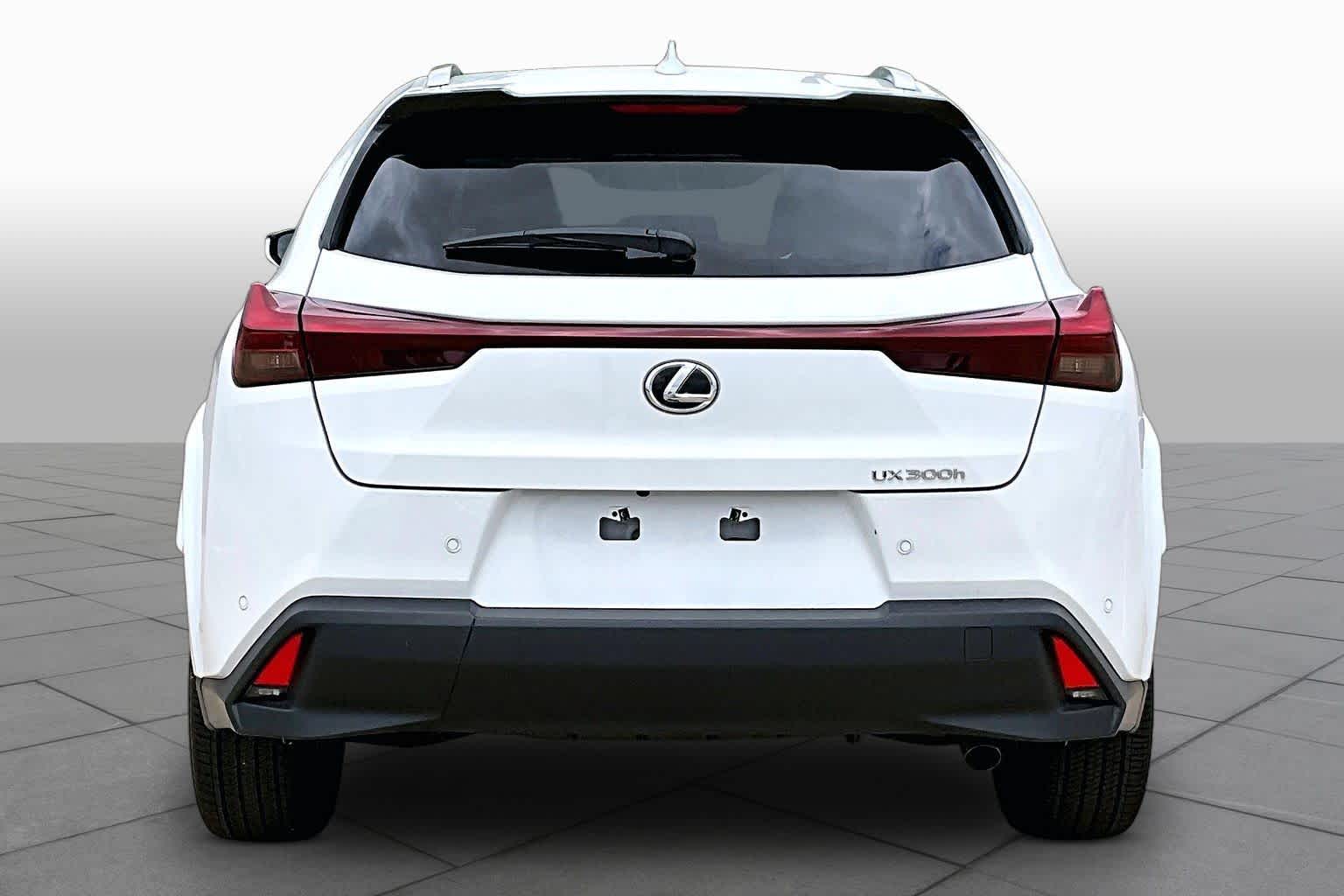 2026 Lexus UX 300h Premium - 3