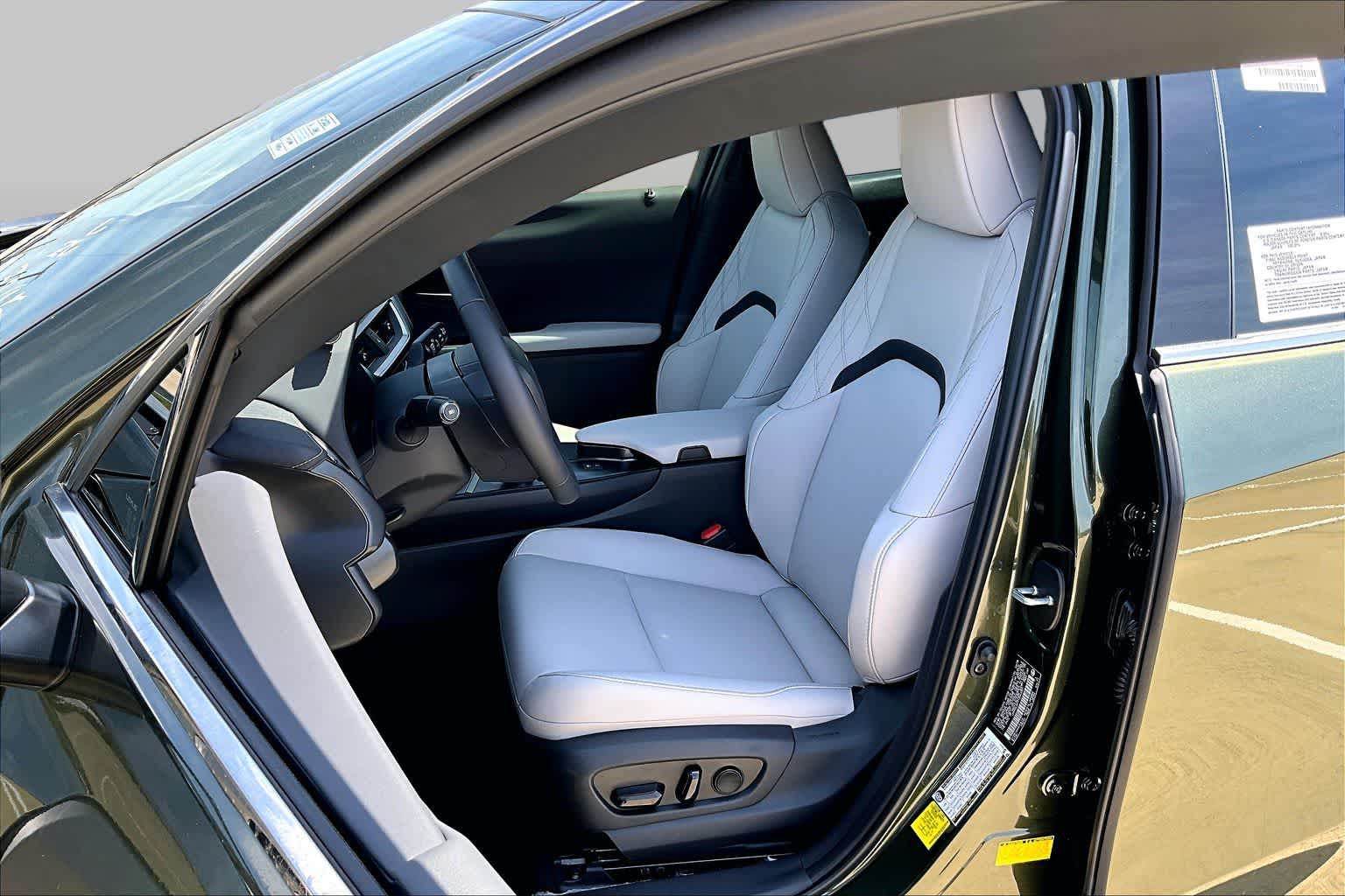 2026 Lexus UX 300h  Nori Green Pearl at Lexus Southwest Houston