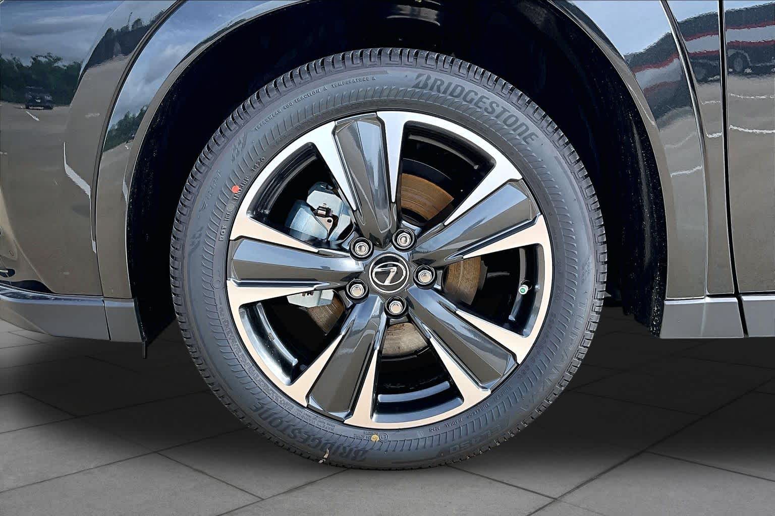 2026 Lexus UX 300h Premium - 10