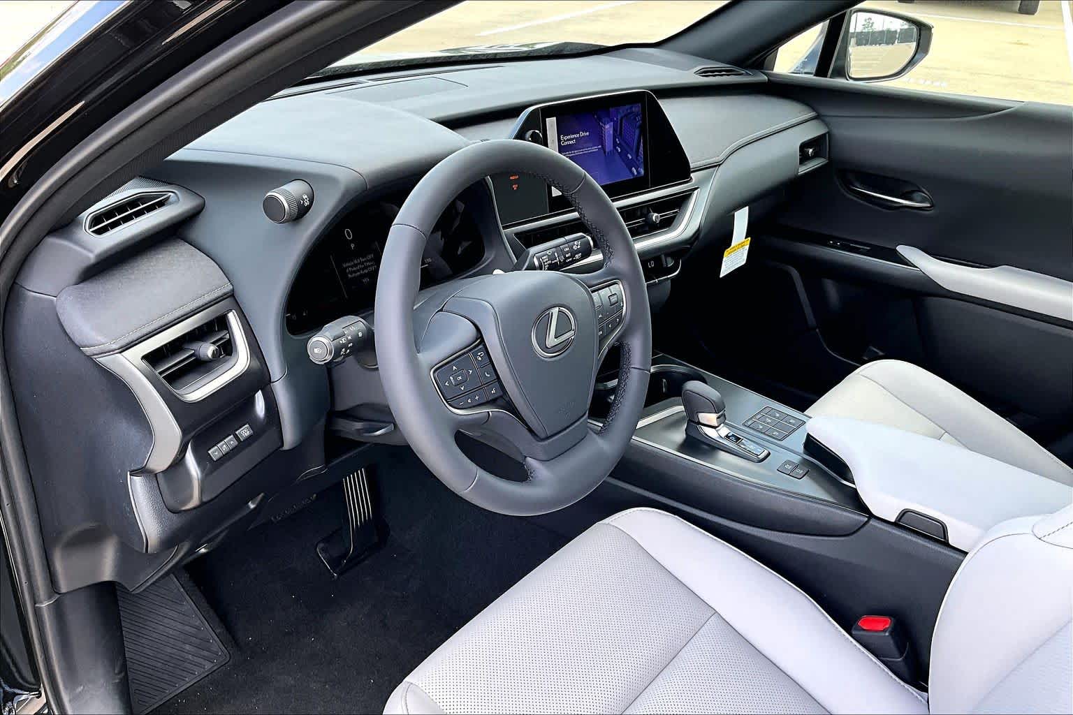 2026 Lexus UX 300h Premium - 7