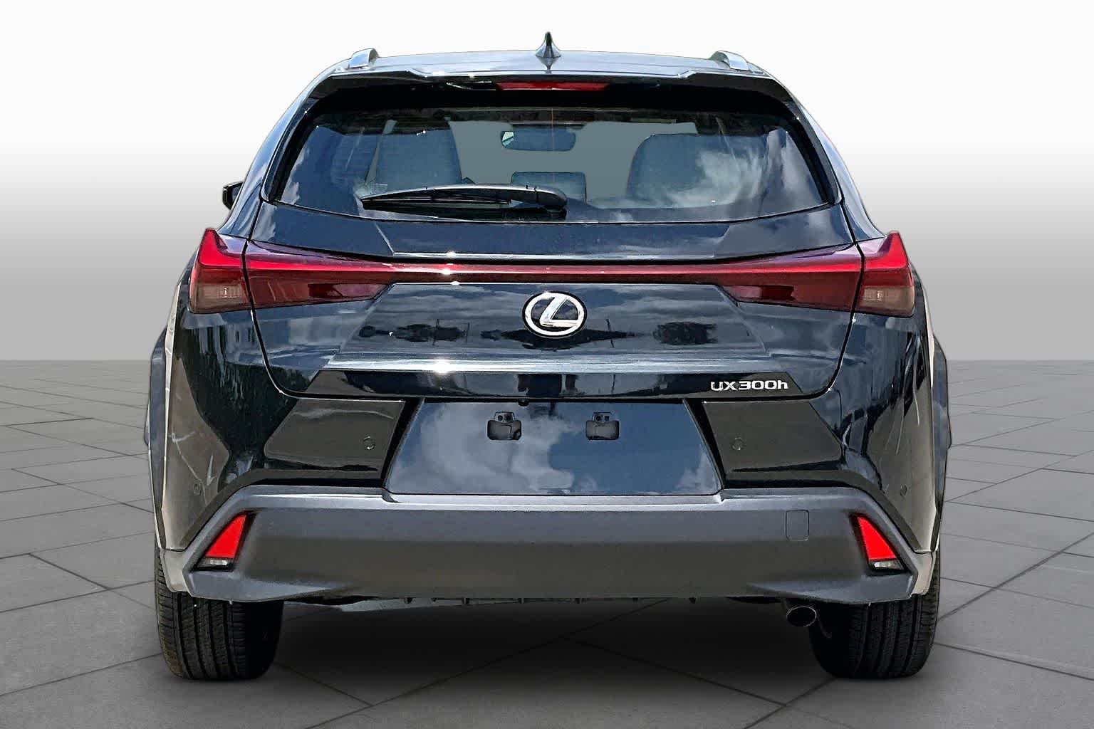 2026 Lexus UX 300h Premium - 3