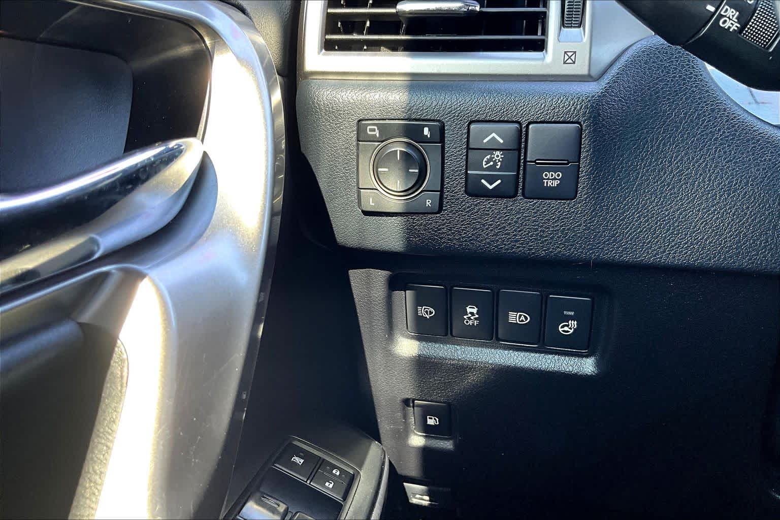 2022 Lexus GX GX 460 Premium Atomic Silver at Sterling McCall Lexus of Clear Lake