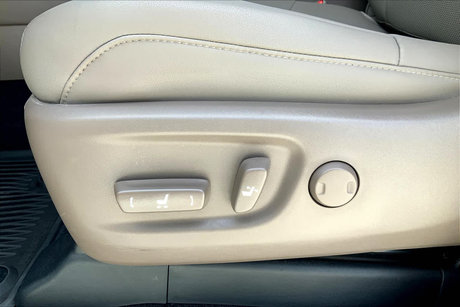 2020 Lexus GX 460 Premium  Starfire Pearl at Lexus Southwest Houston