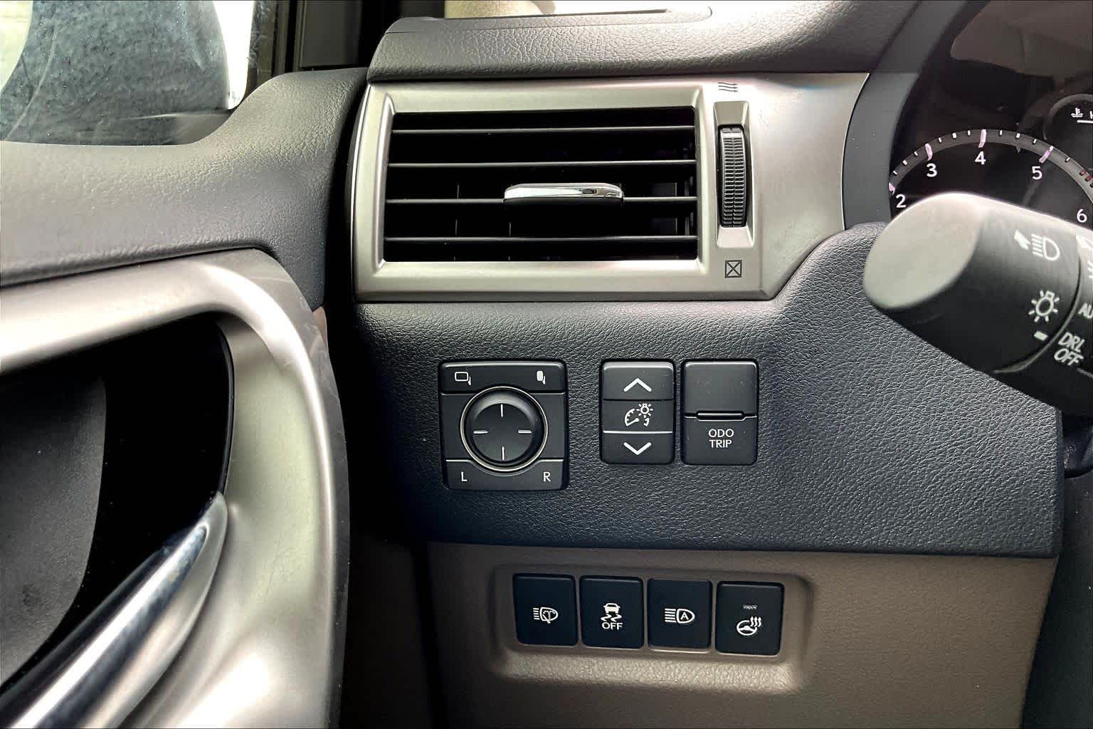 2023 Lexus GX GX 460 Premium Atomic Silver at Sterling McCall Lexus of Clear Lake