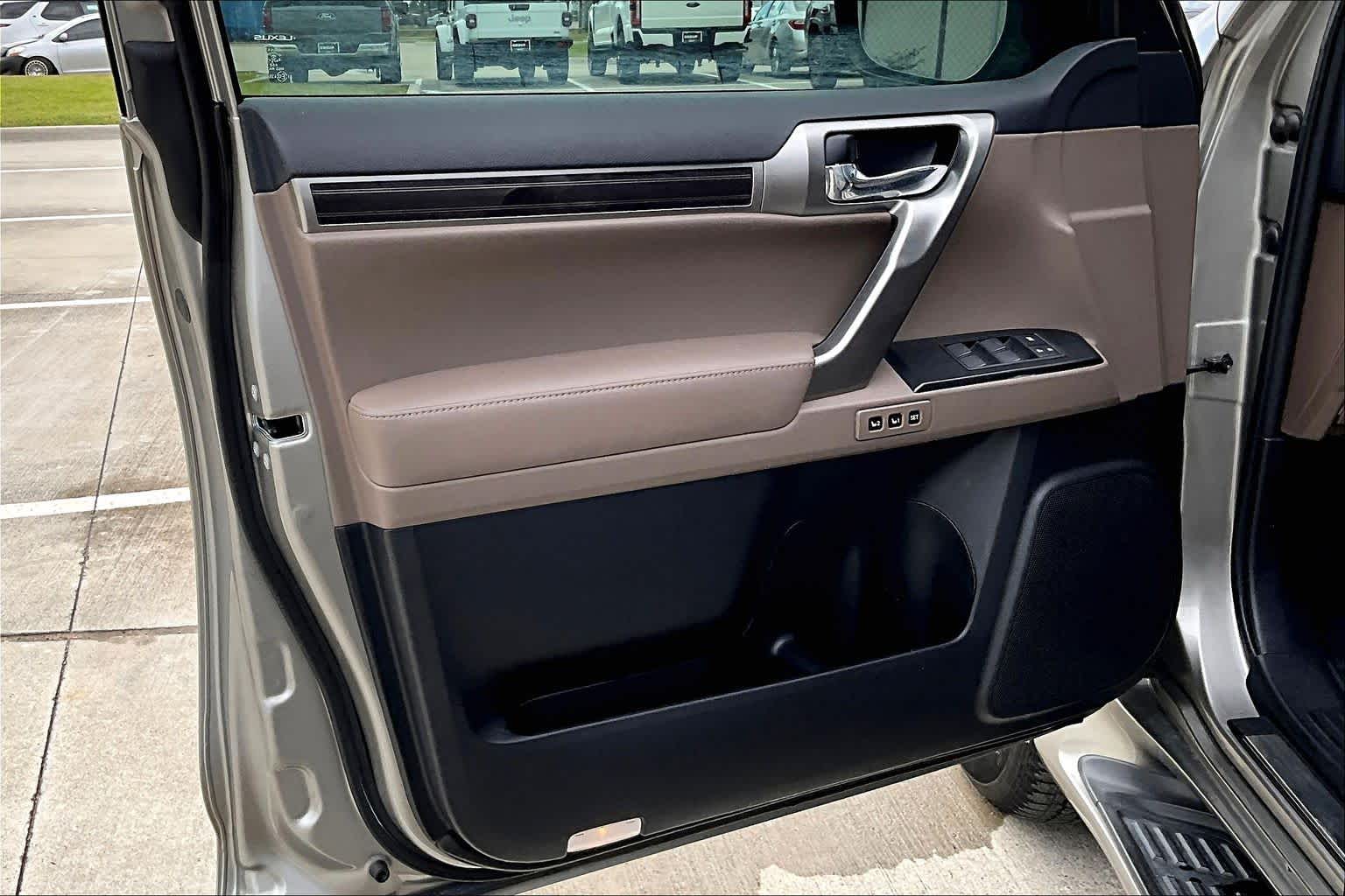 2023 Lexus GX GX 460 Premium Atomic Silver at Sterling McCall Lexus of Clear Lake