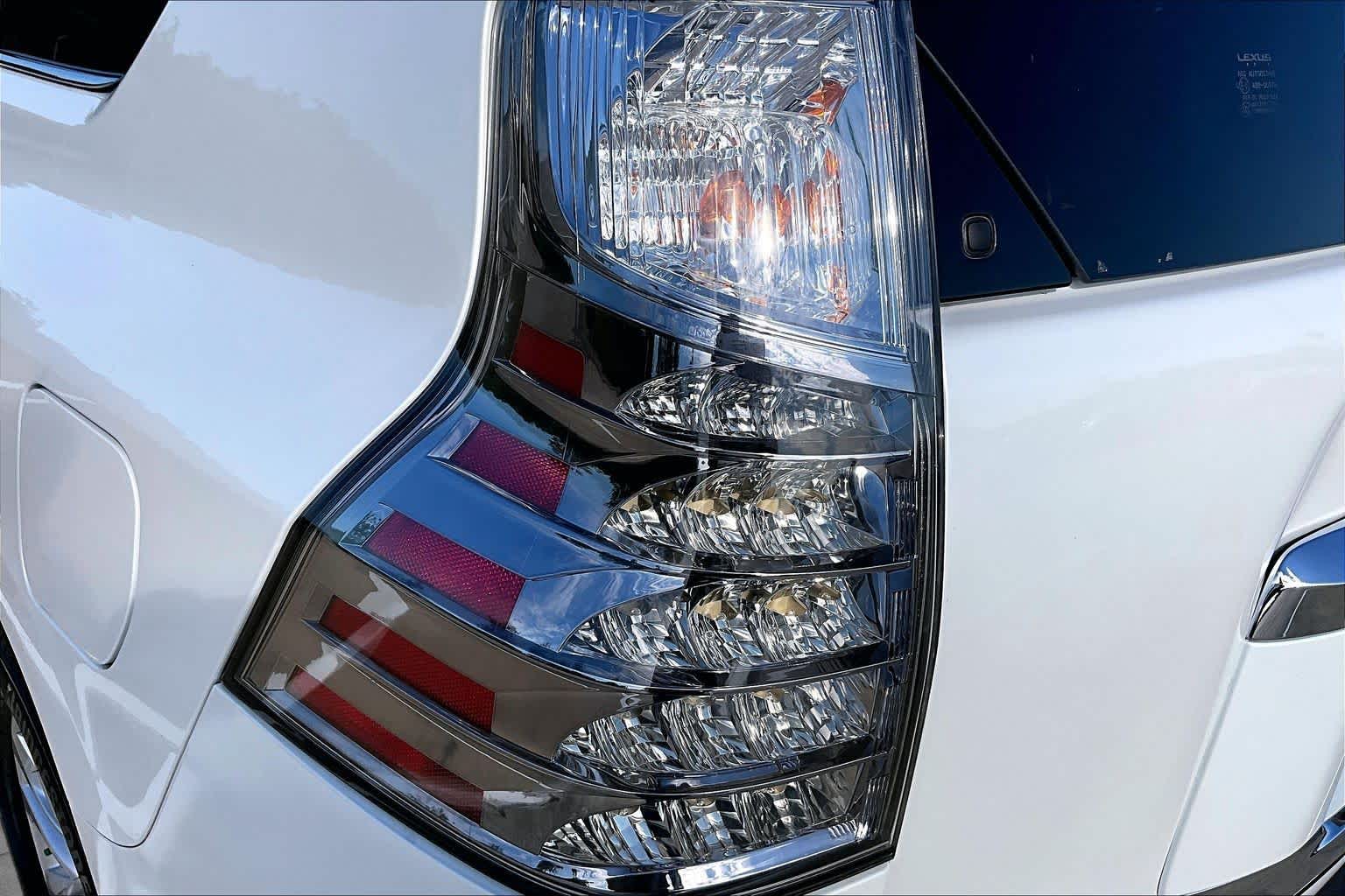 2015 Lexus GX 460 photo 27 of 34