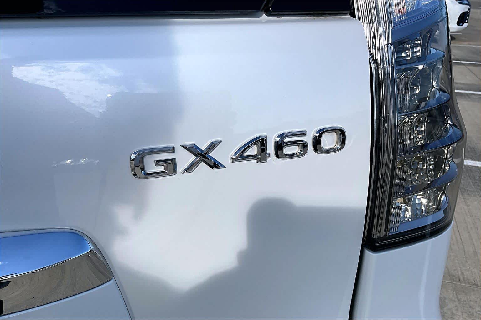 2015 Lexus GX 460 photo 9 of 34