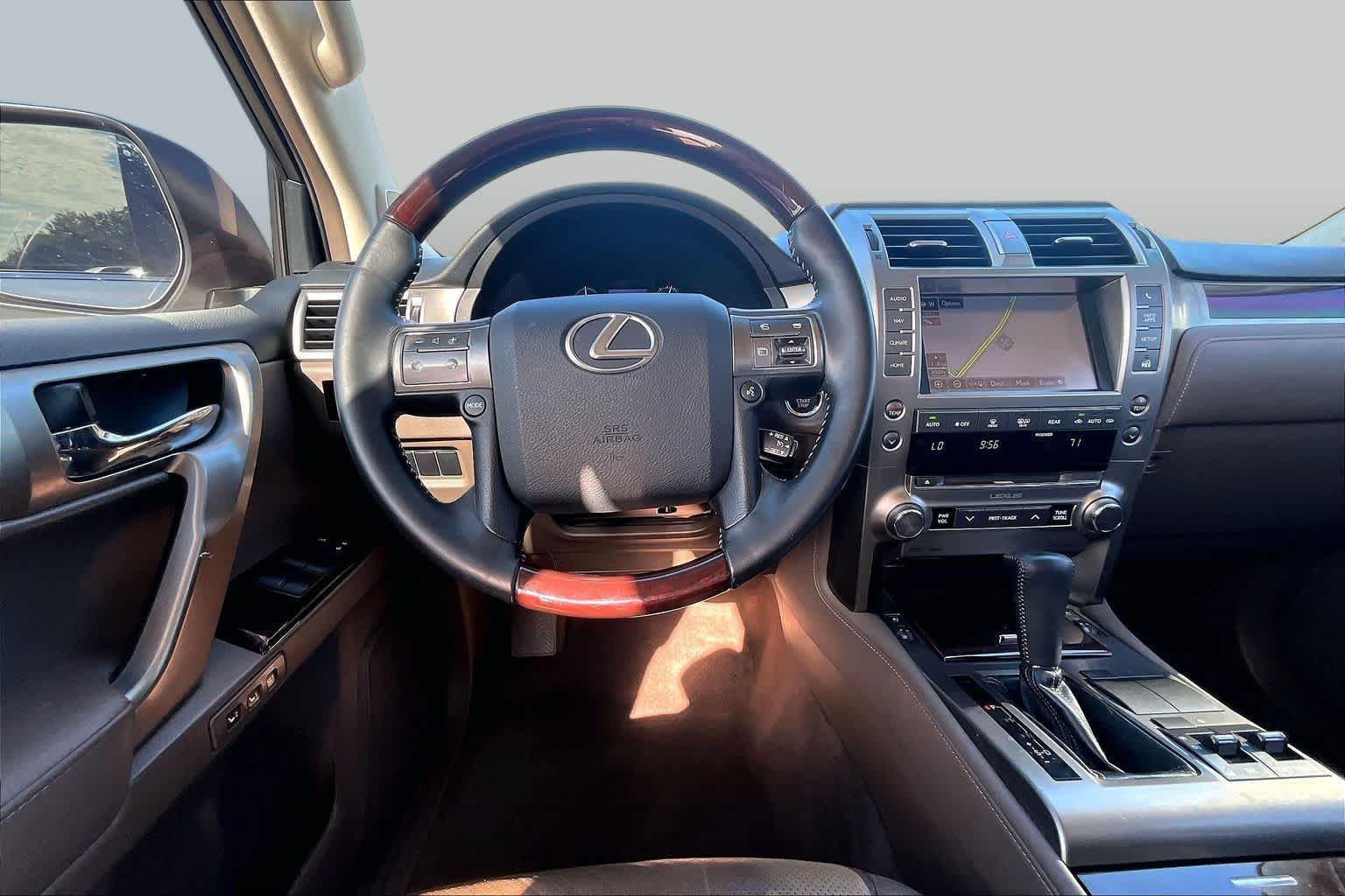 2015 Lexus GX 460 photo 5 of 34
