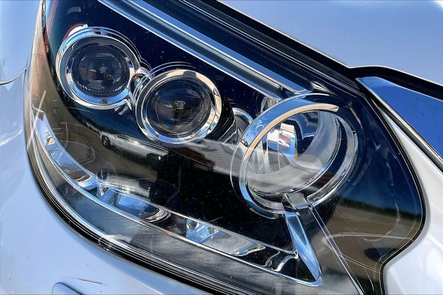 2015 Lexus GX 460 photo 26 of 34