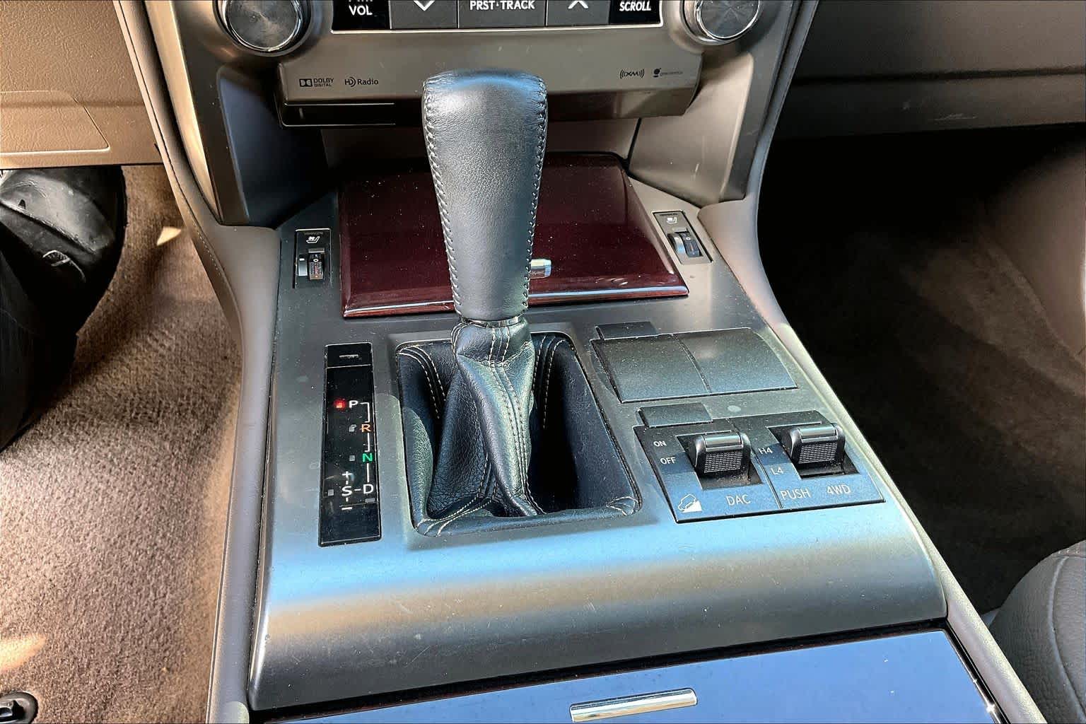 2015 Lexus GX 460 photo 33 of 34