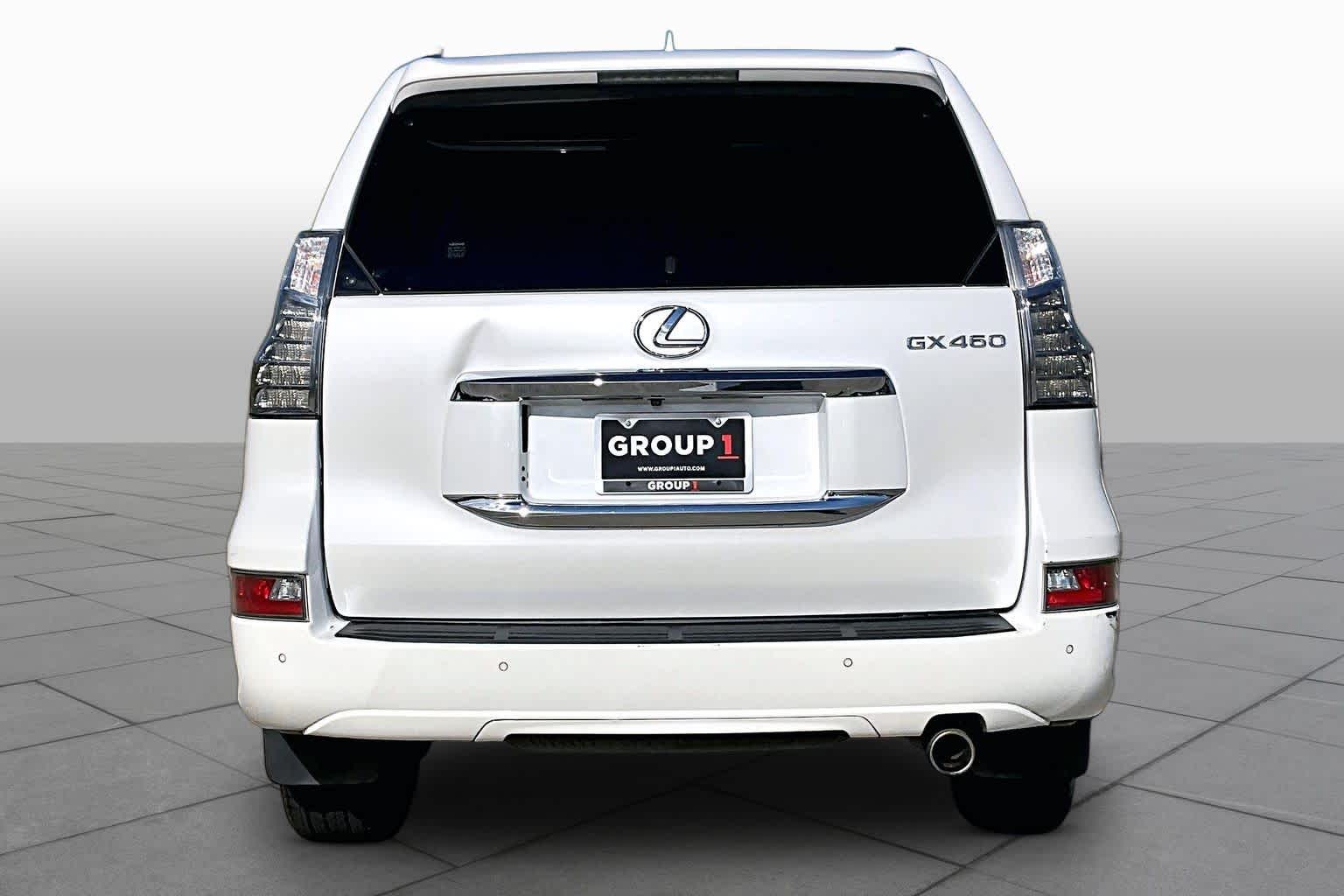 2015 Lexus GX 460 photo 4 of 34