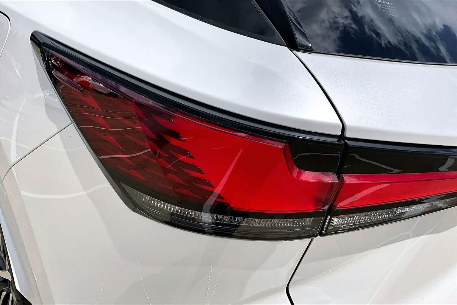 2026 Lexus RX 350 photo 14 of 20