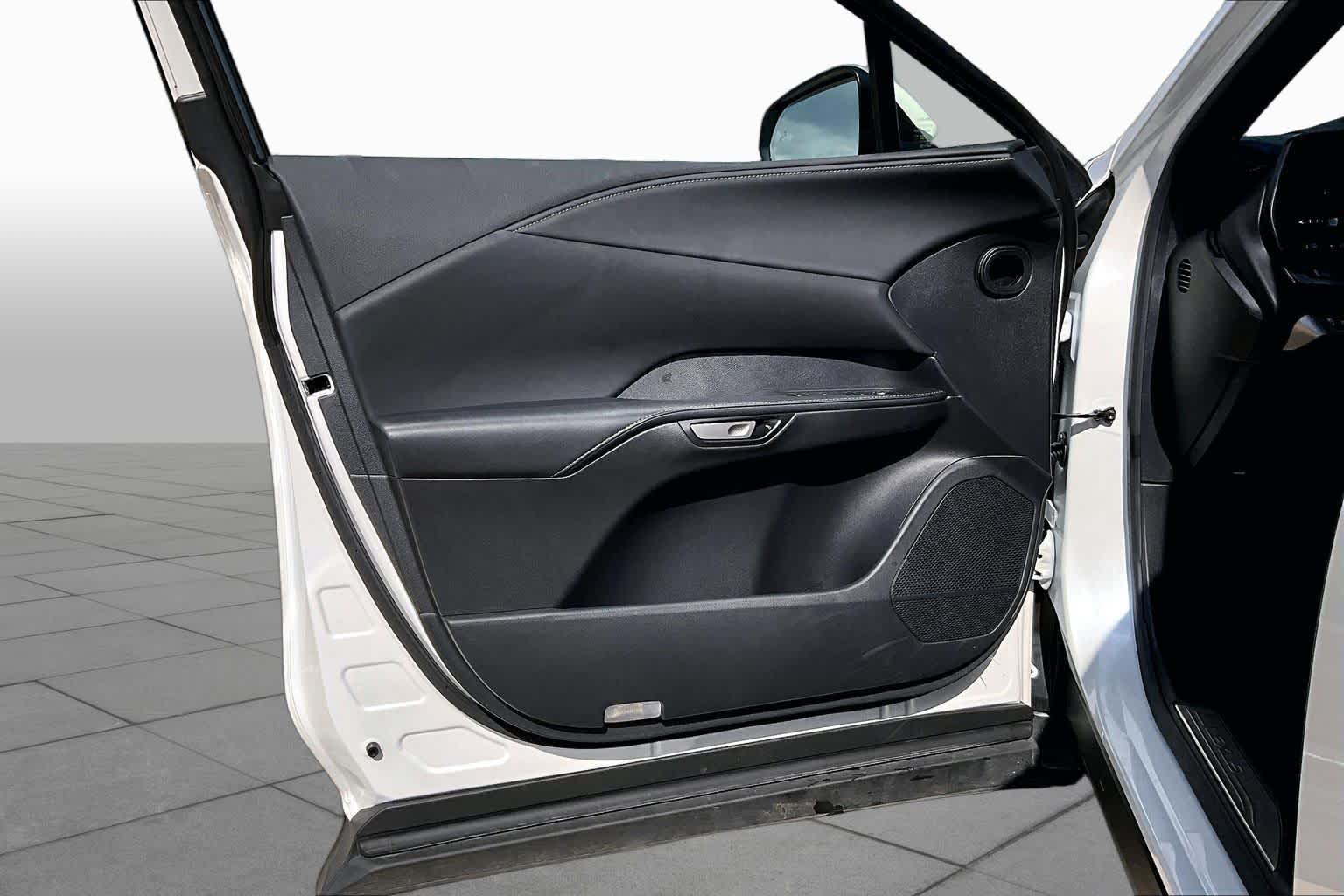 2025 Lexus RX 350 photo 22 of 37