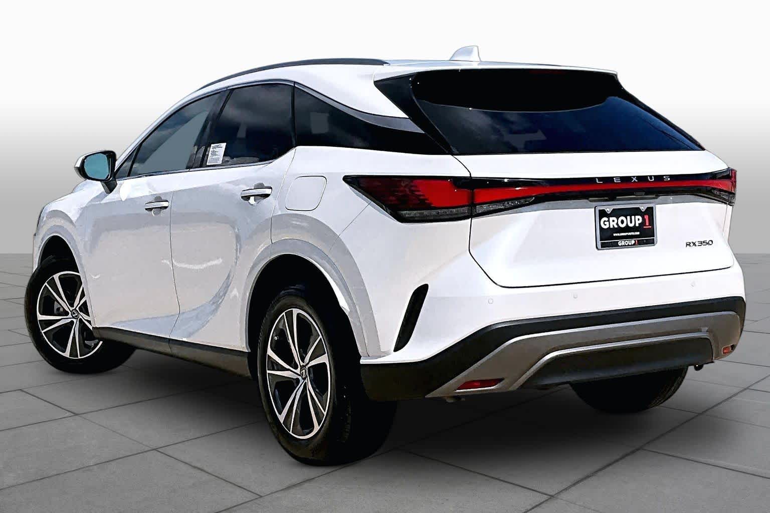 2025 Lexus RX 350 photo 12 of 37
