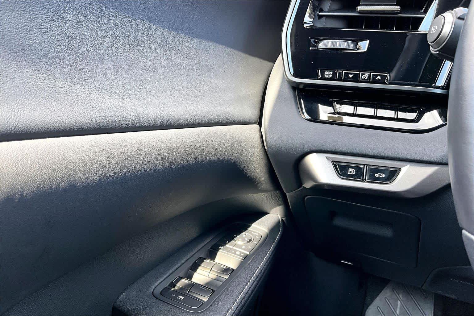 2025 Lexus RX 350 photo 36 of 37