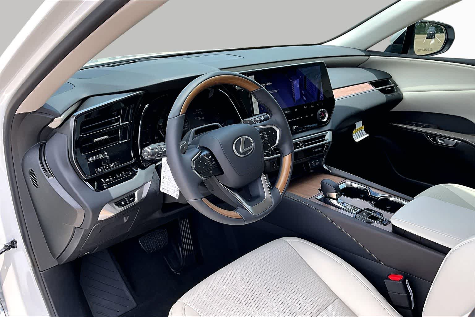 2026 Lexus RX 350 photo 8 of 20