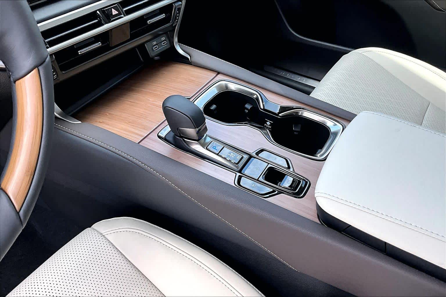 2026 Lexus RX 350 photo 7 of 20