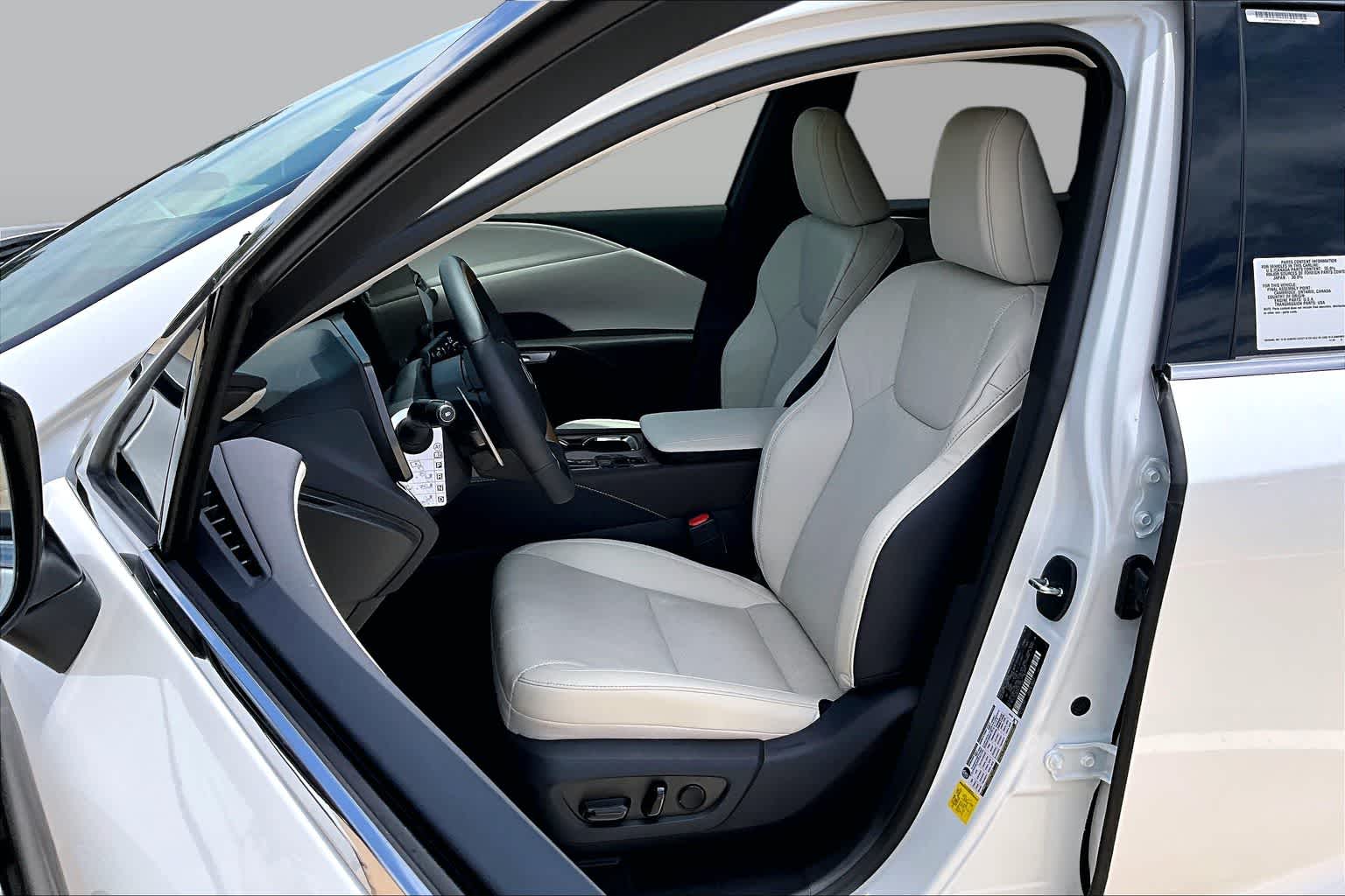2026 Lexus RX 350 photo 9 of 20