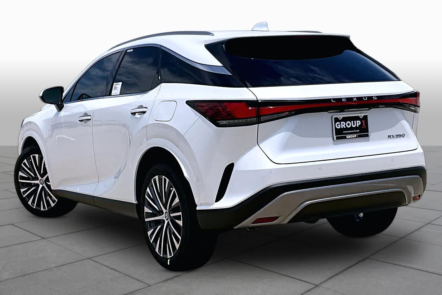 2026 Lexus RX 350 photo 12 of 20