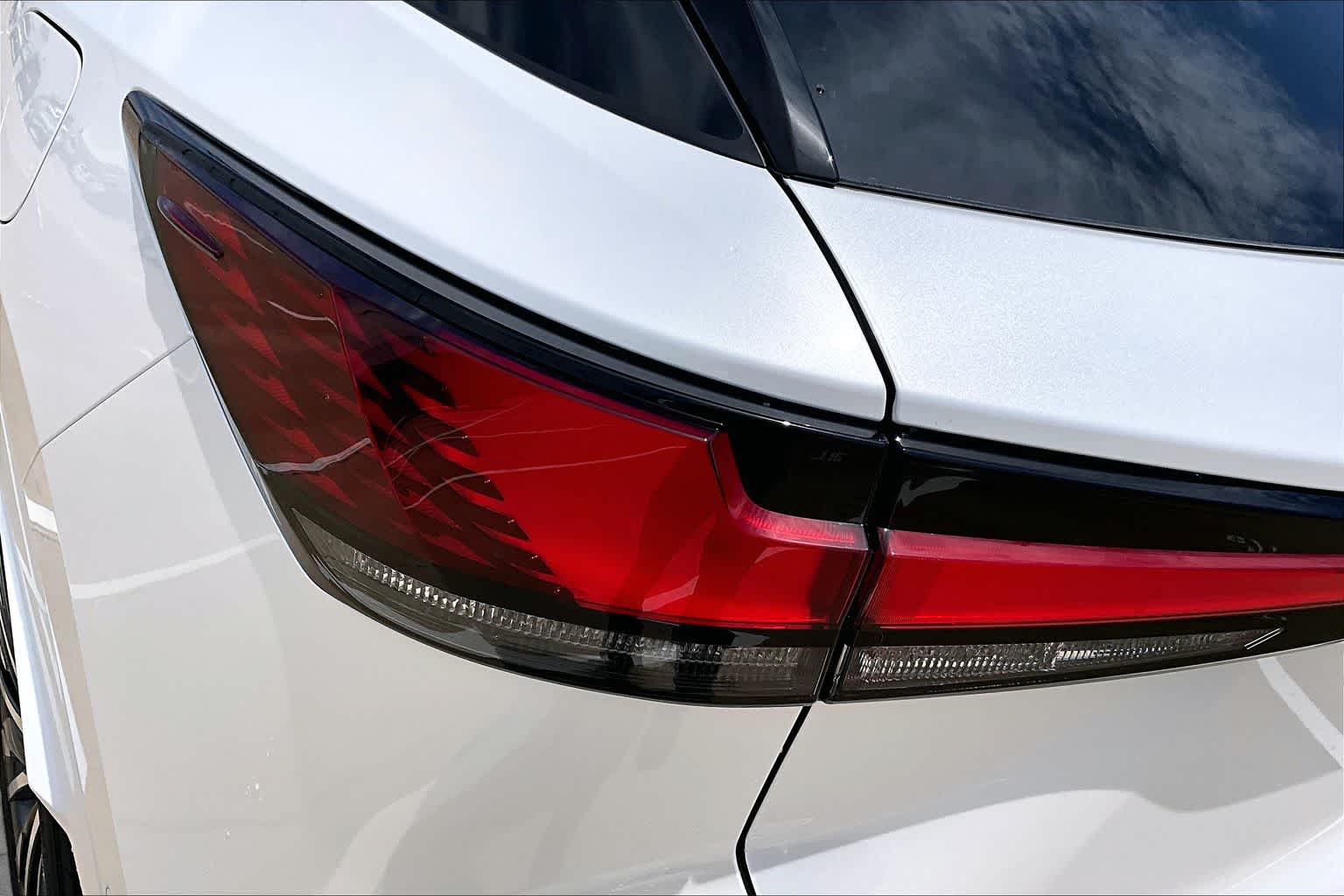 2026 Lexus RX 350 photo 14 of 20