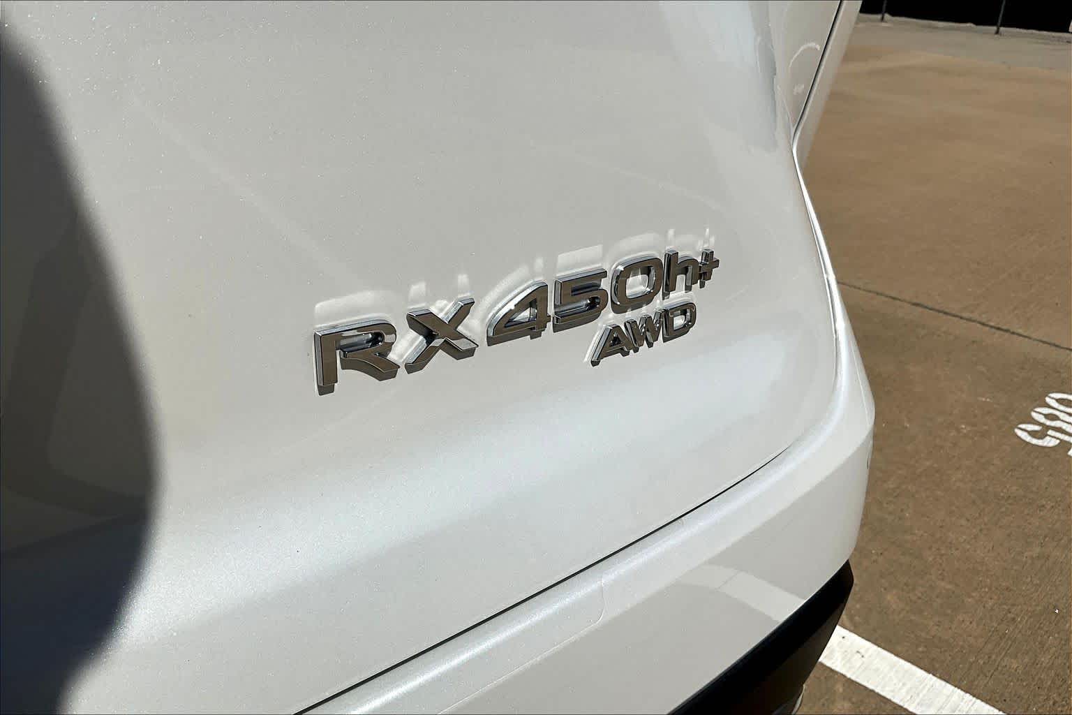 2026 Lexus RX 450h+ Luxury - 9