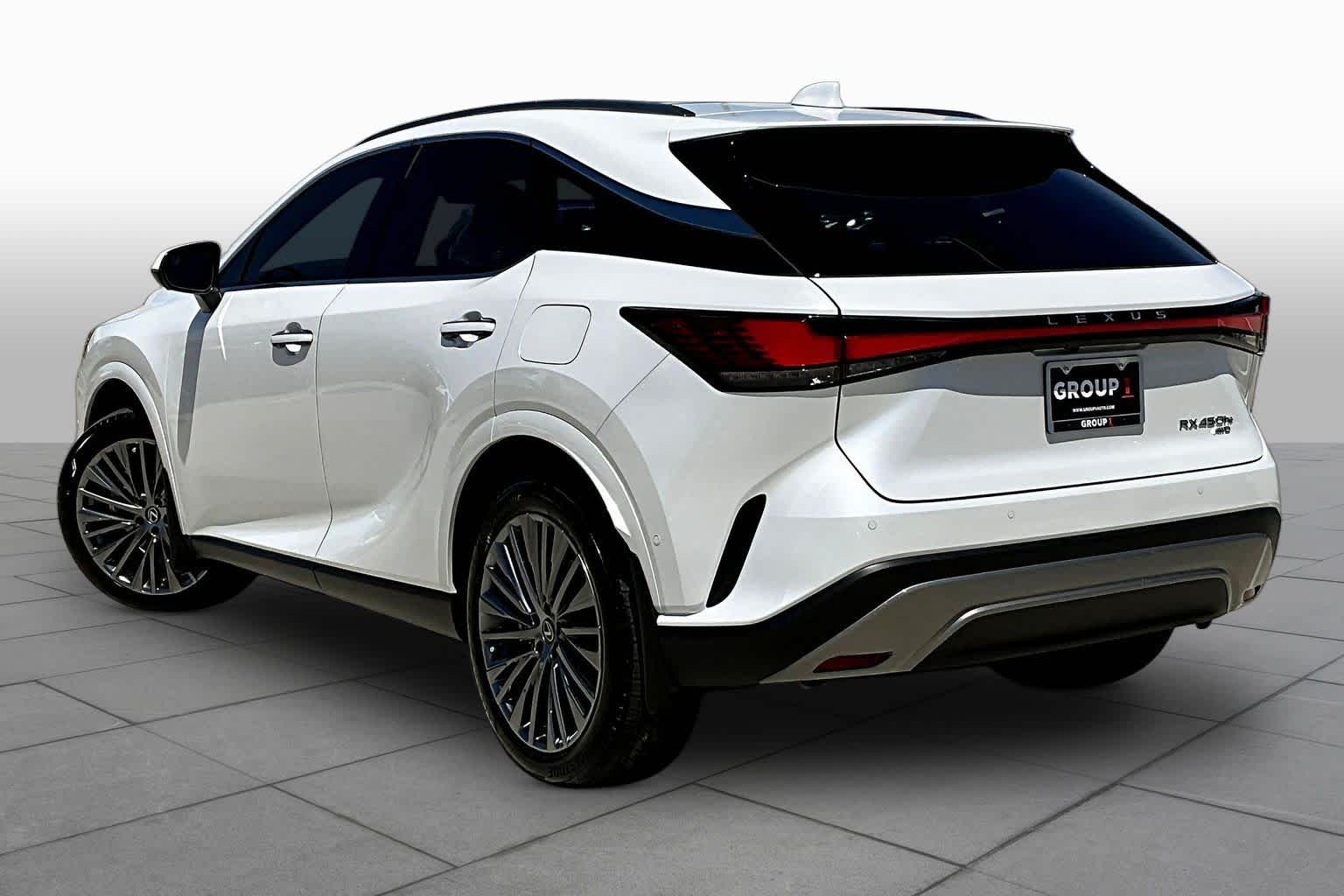 2026 Lexus RX 450h+ Luxury - 11