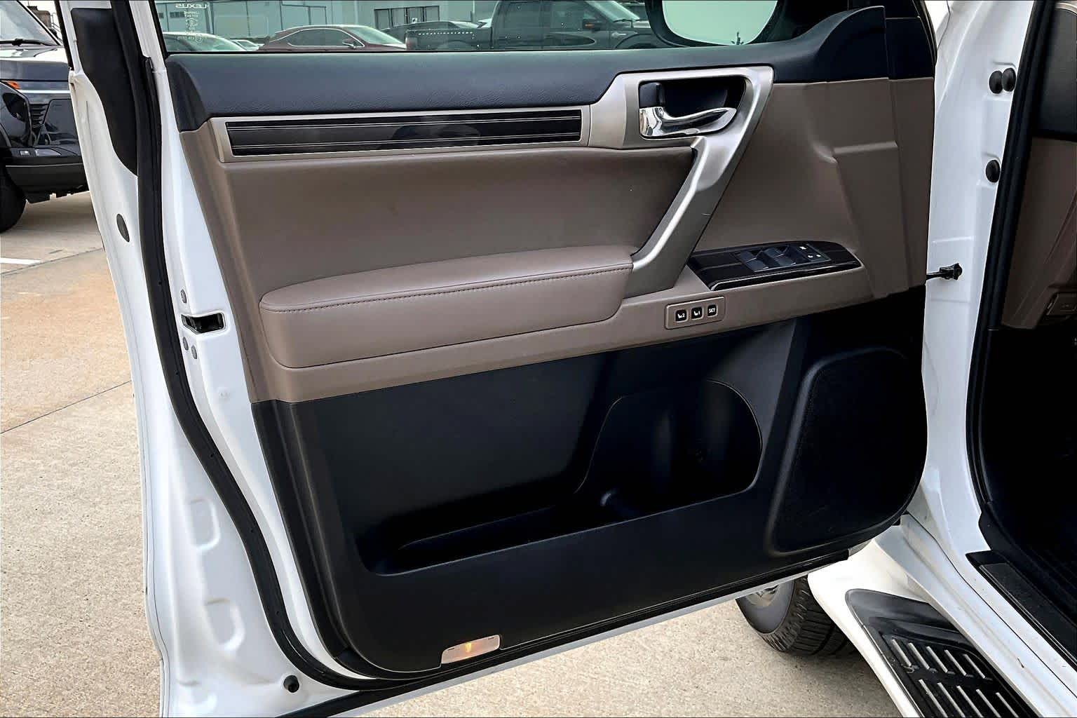 2021 Lexus GX 460 Luxury  Starfire Pearl at Lexus Southwest Houston