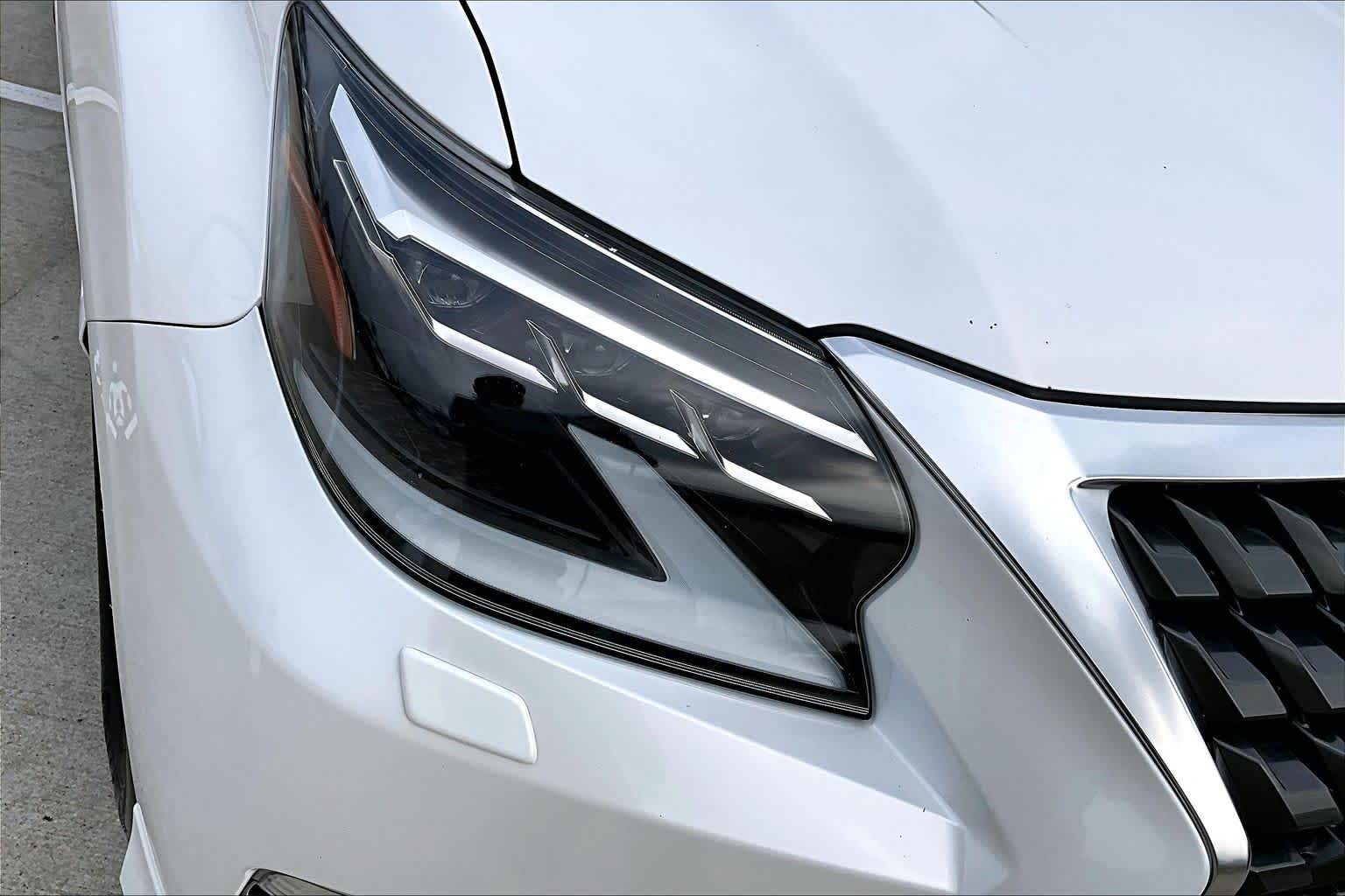2021 Lexus GX 460 Luxury  Starfire Pearl at Lexus Southwest Houston