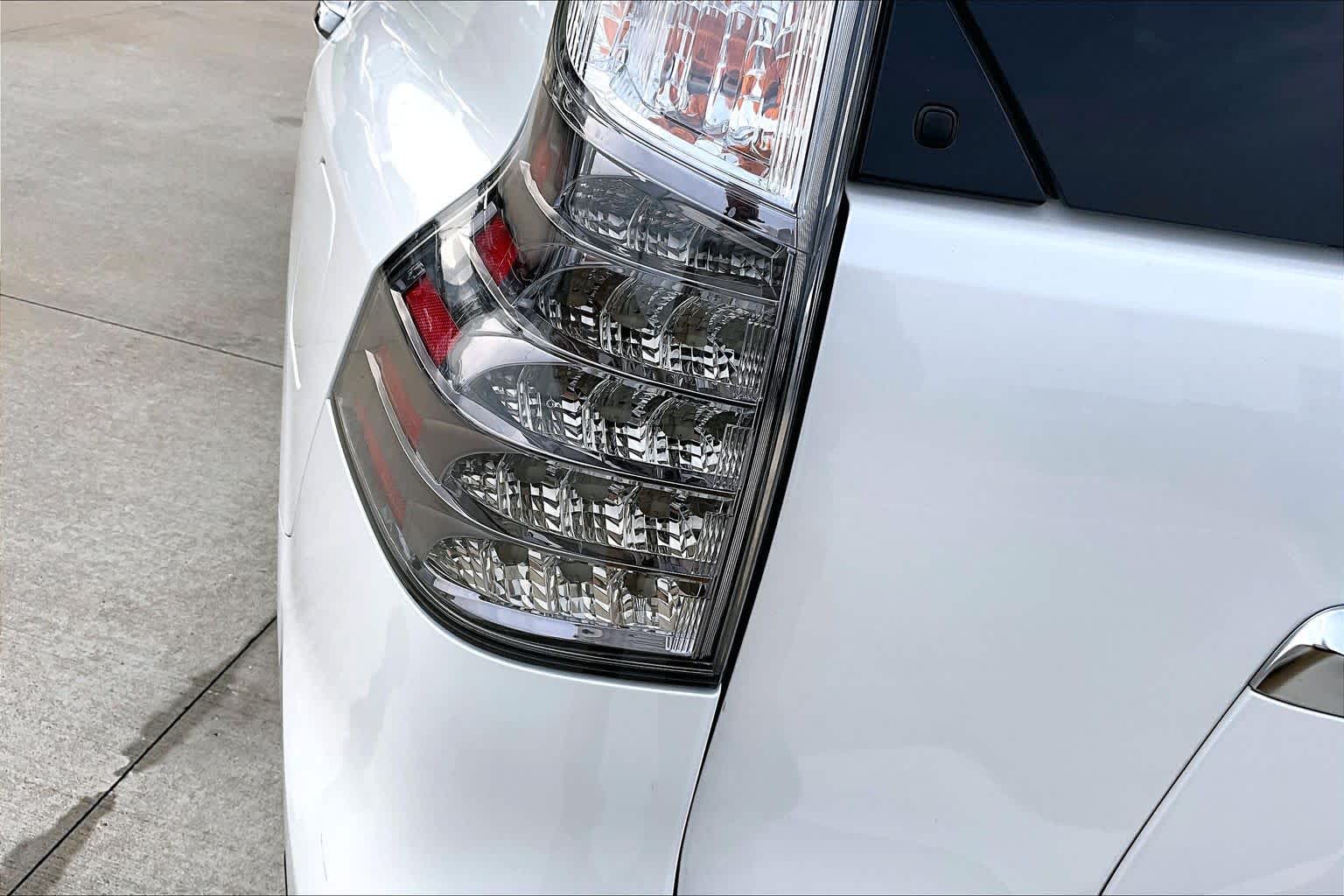 2021 Lexus GX 460 Luxury  Starfire Pearl at Lexus Southwest Houston
