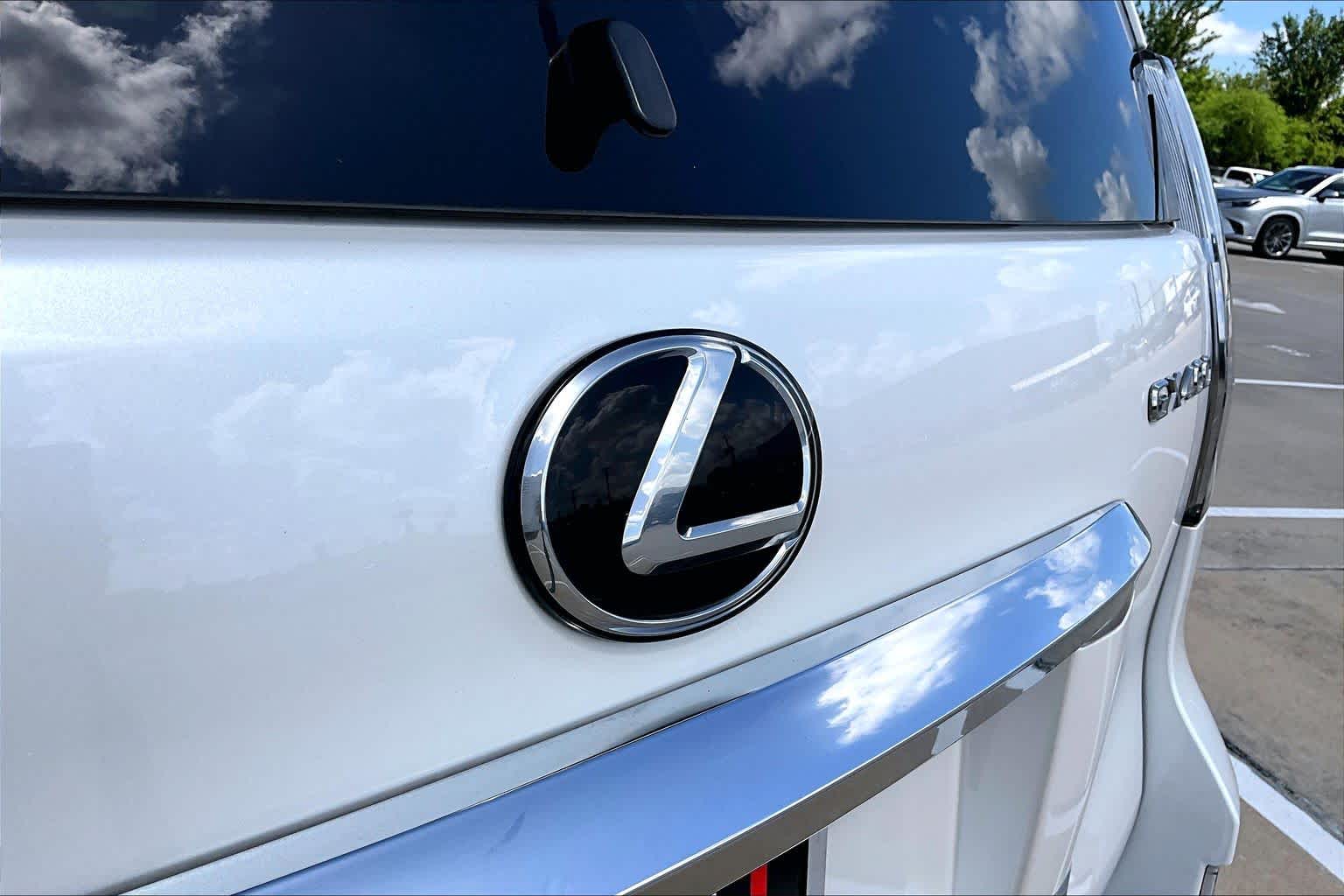 2023 Lexus GX 460 Luxury  Eminent White Pearl at Lexus Southwest Houston