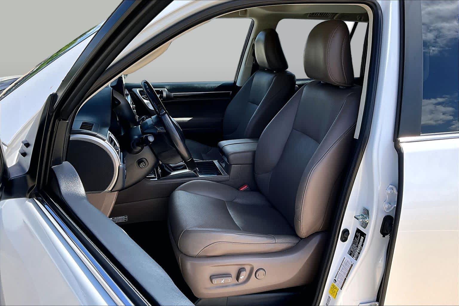 2023 Lexus GX 460 Luxury  Eminent White Pearl at Lexus Southwest Houston