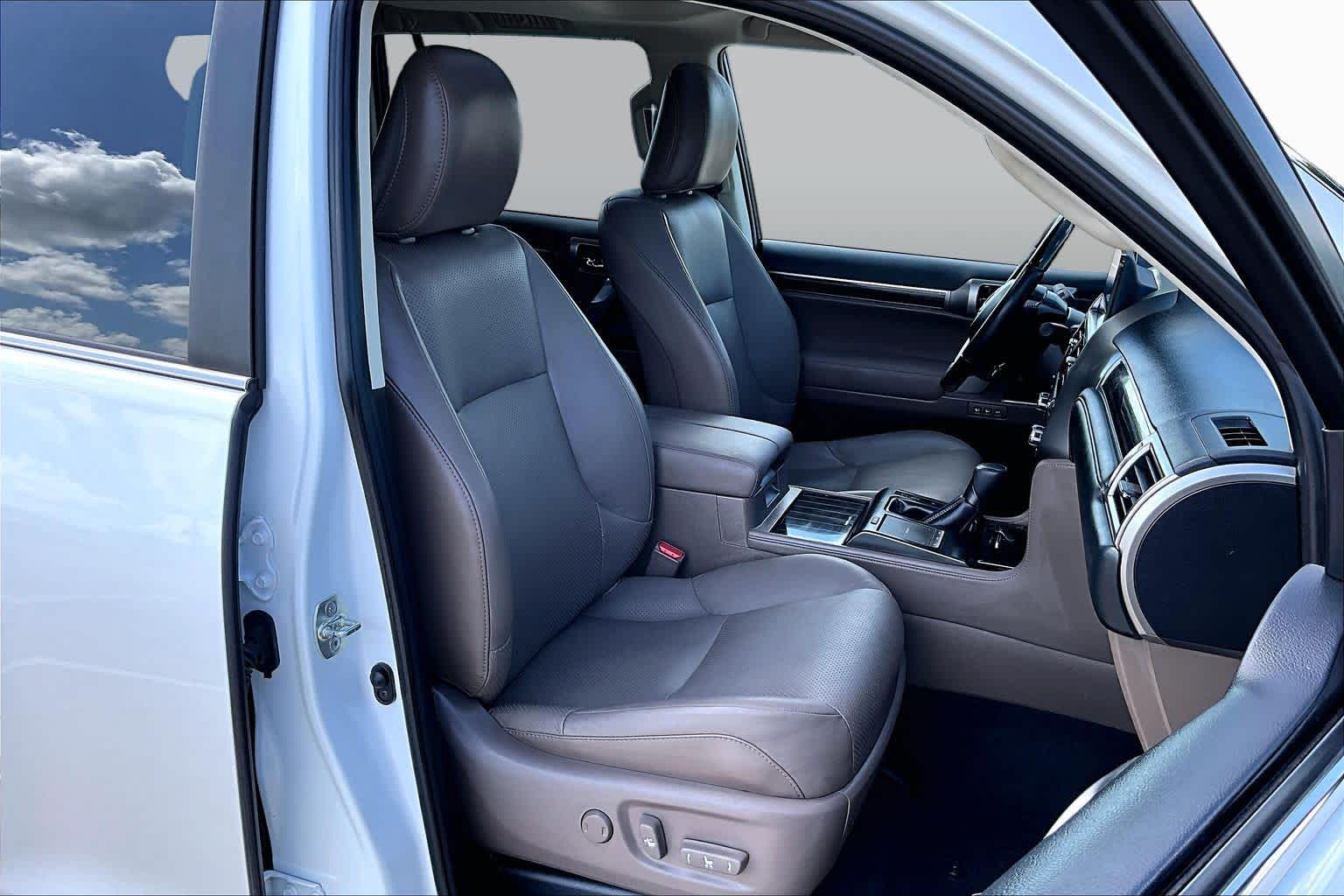 2023 Lexus GX 460 Luxury  Eminent White Pearl at Lexus Southwest Houston