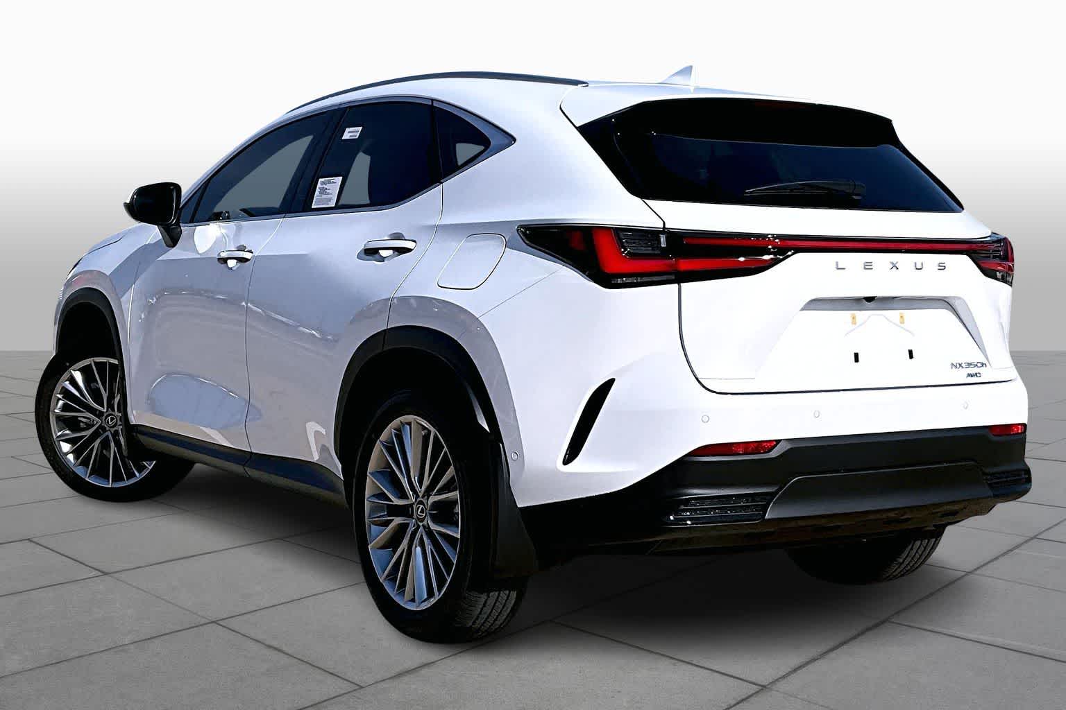 2026 Lexus NX 350h Luxury - 11