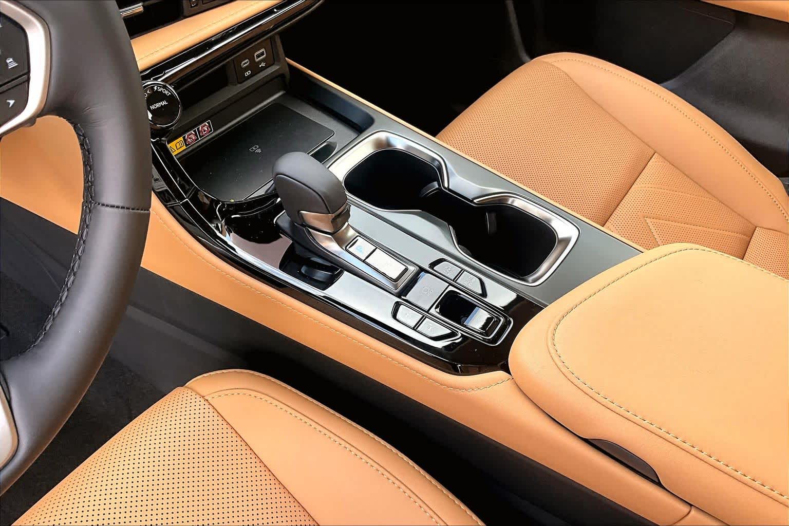 2026 Lexus NX 450h+ Premium - 6