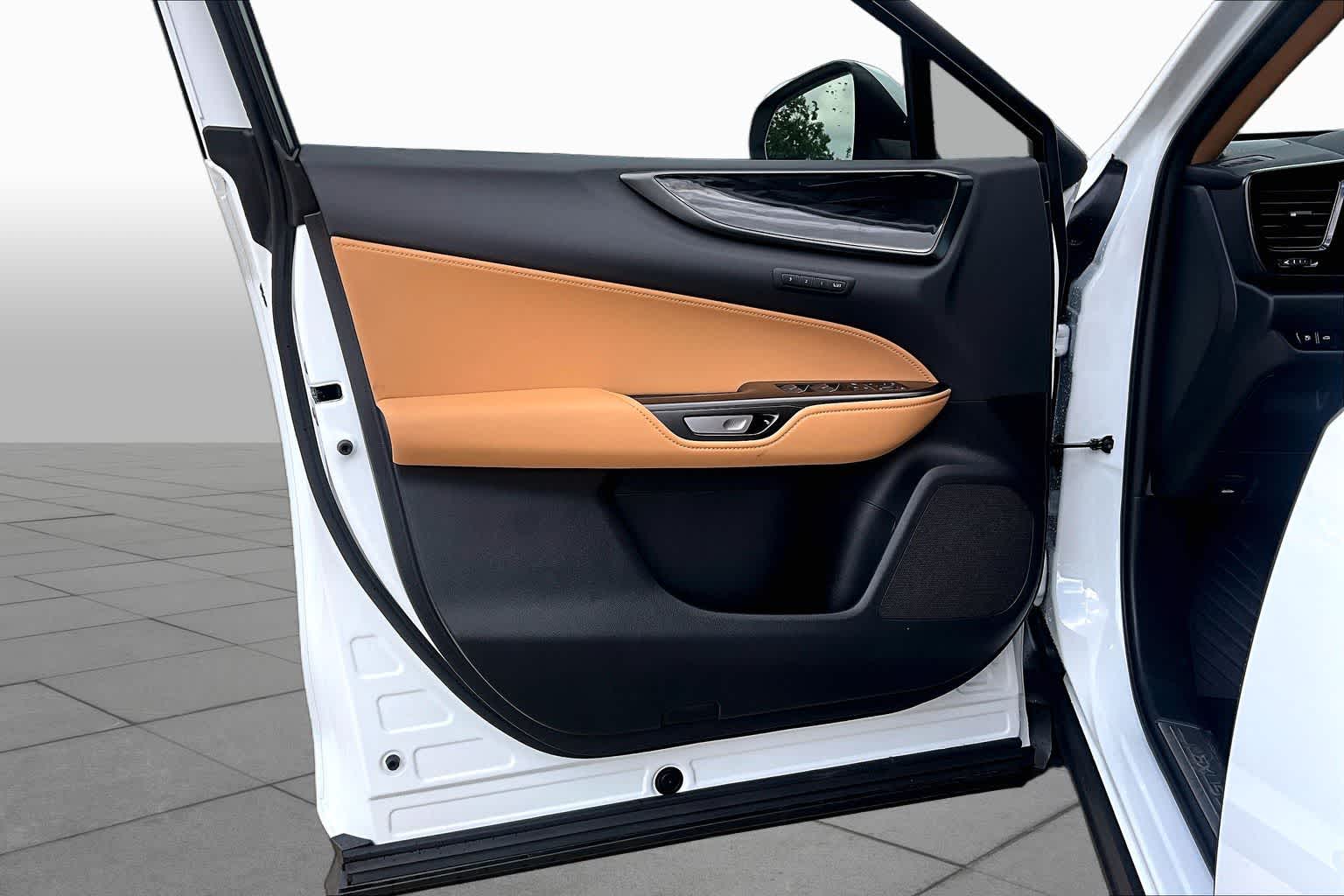 2026 Lexus NX 450h+ Premium - 9