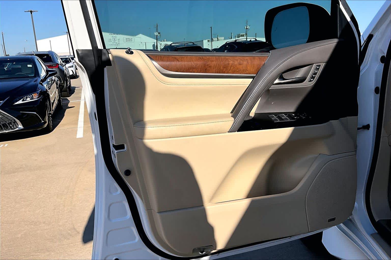 2017 Lexus LX  Starfire Pearl at Lexus Southwest Houston