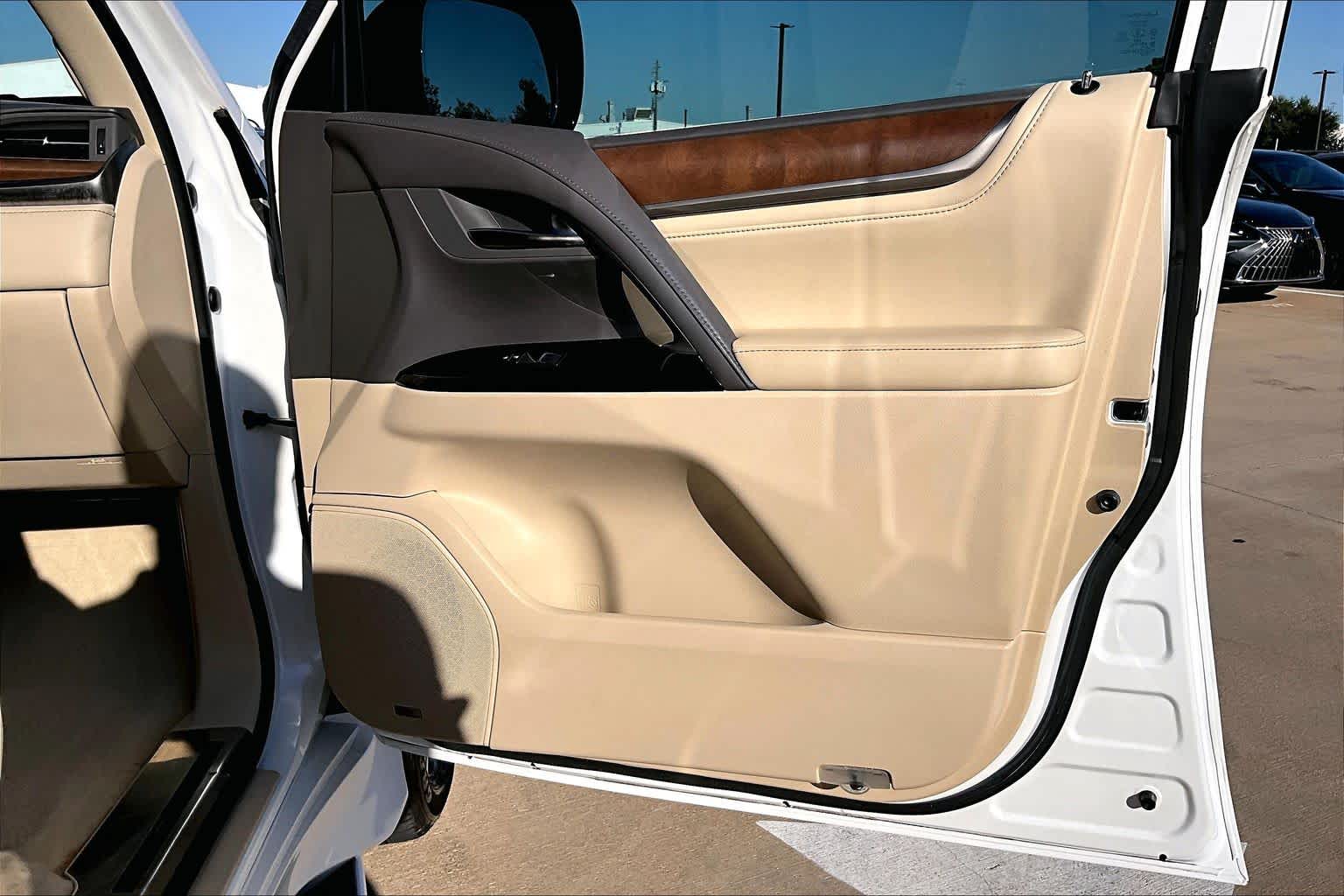 2017 Lexus LX  Starfire Pearl at Lexus Southwest Houston