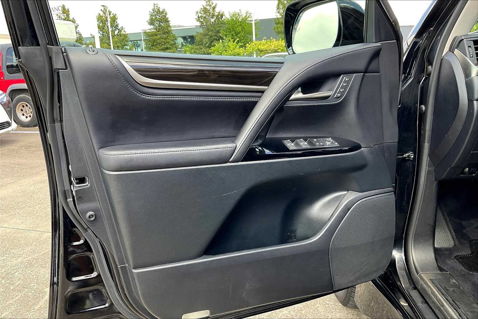 2018 Lexus LX  Black Onyx at Lexus Southwest Houston