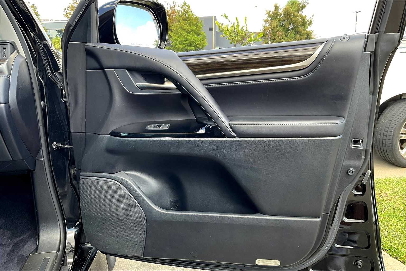 2018 Lexus LX  Black Onyx at Lexus Southwest Houston