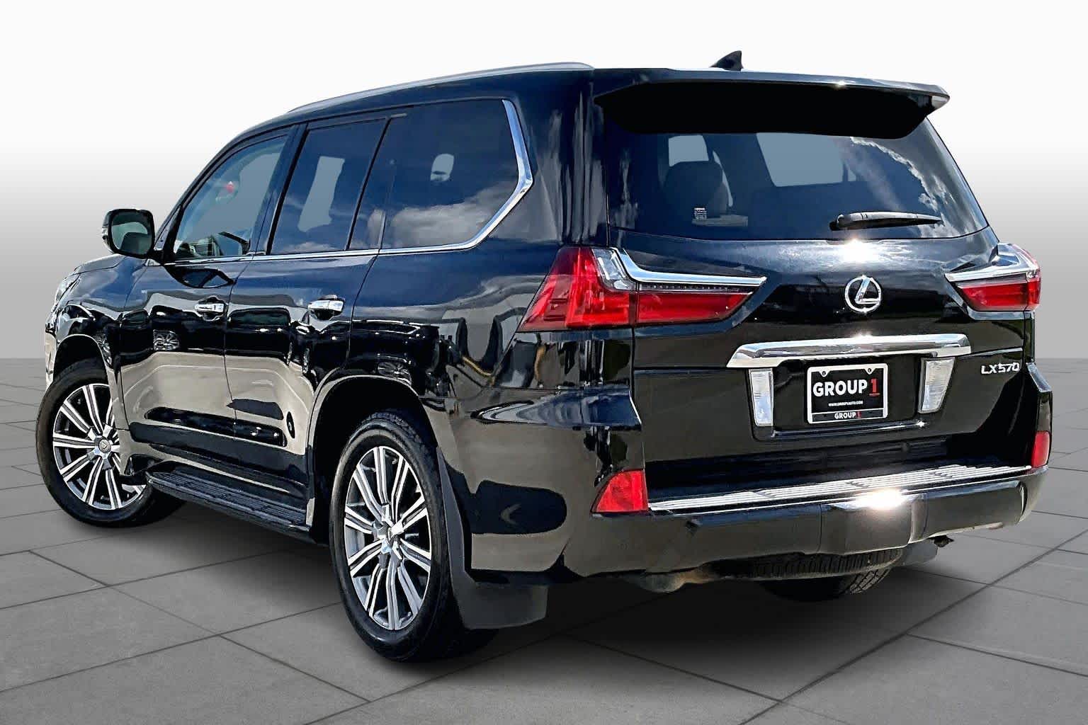 2017 Lexus LX 570 - 11