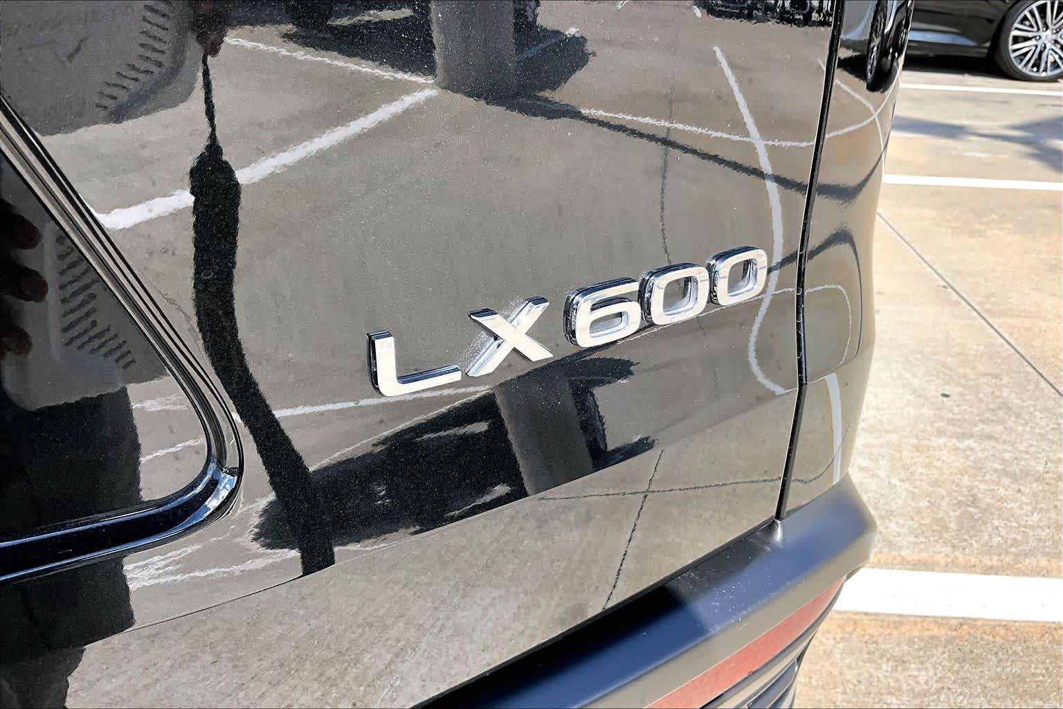 2023 Lexus LX 600 Ultra Luxury - 9