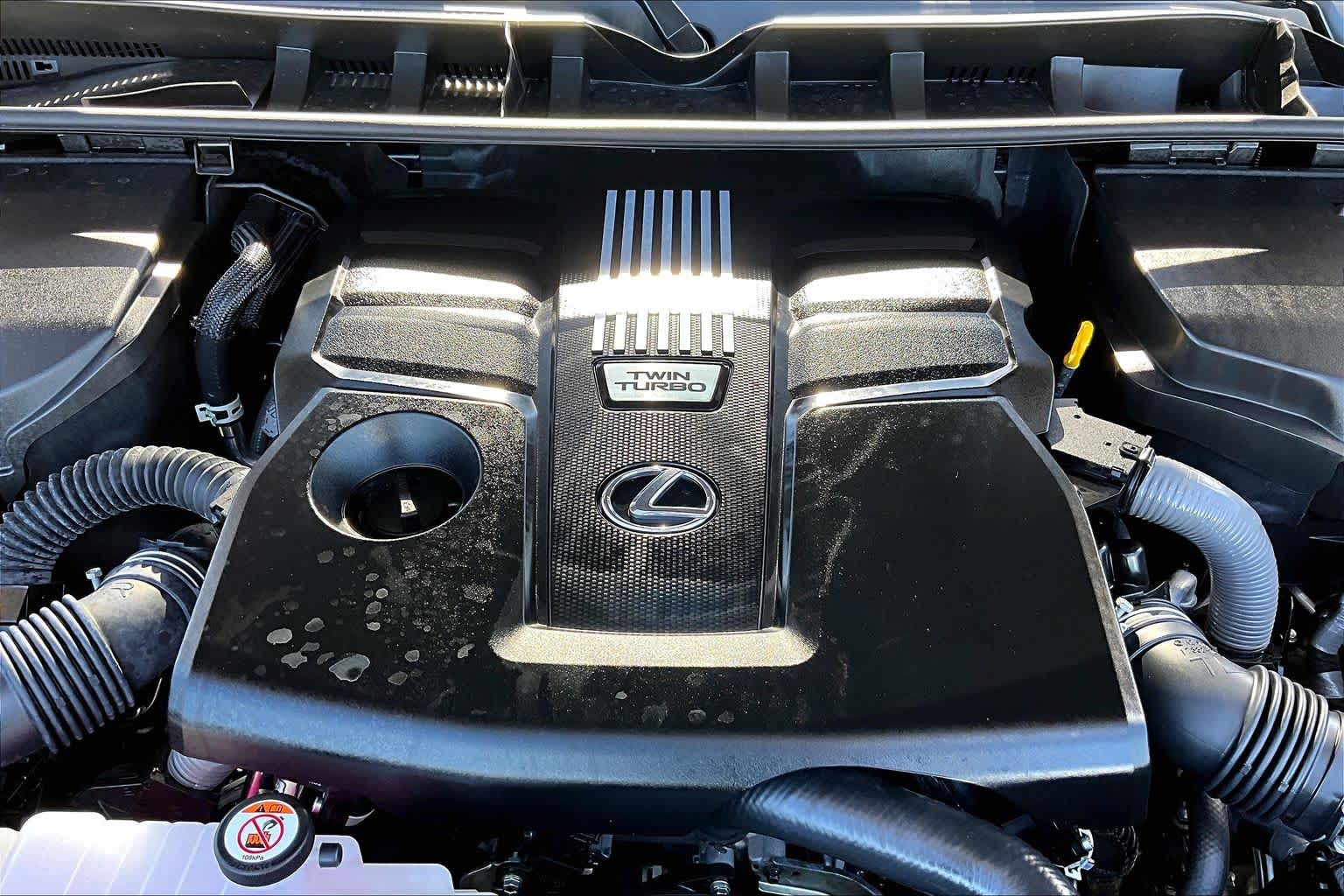 2026 Lexus LX 600 photo 33 of 37