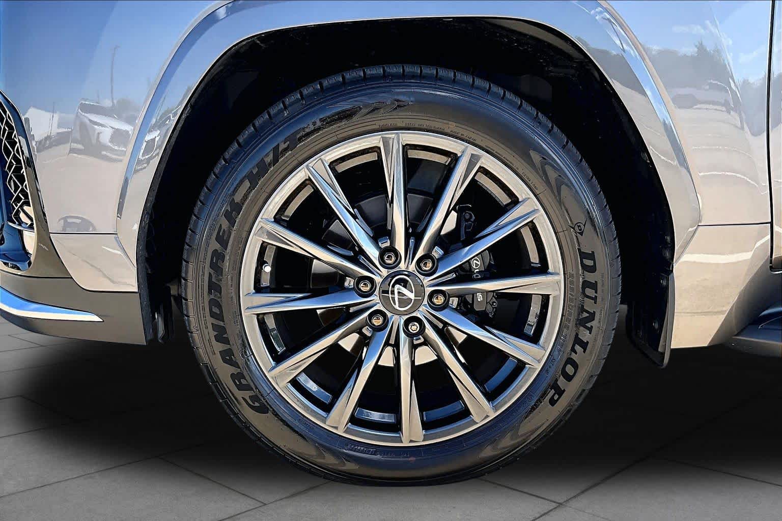 2026 Lexus LX 600 photo 11 of 37