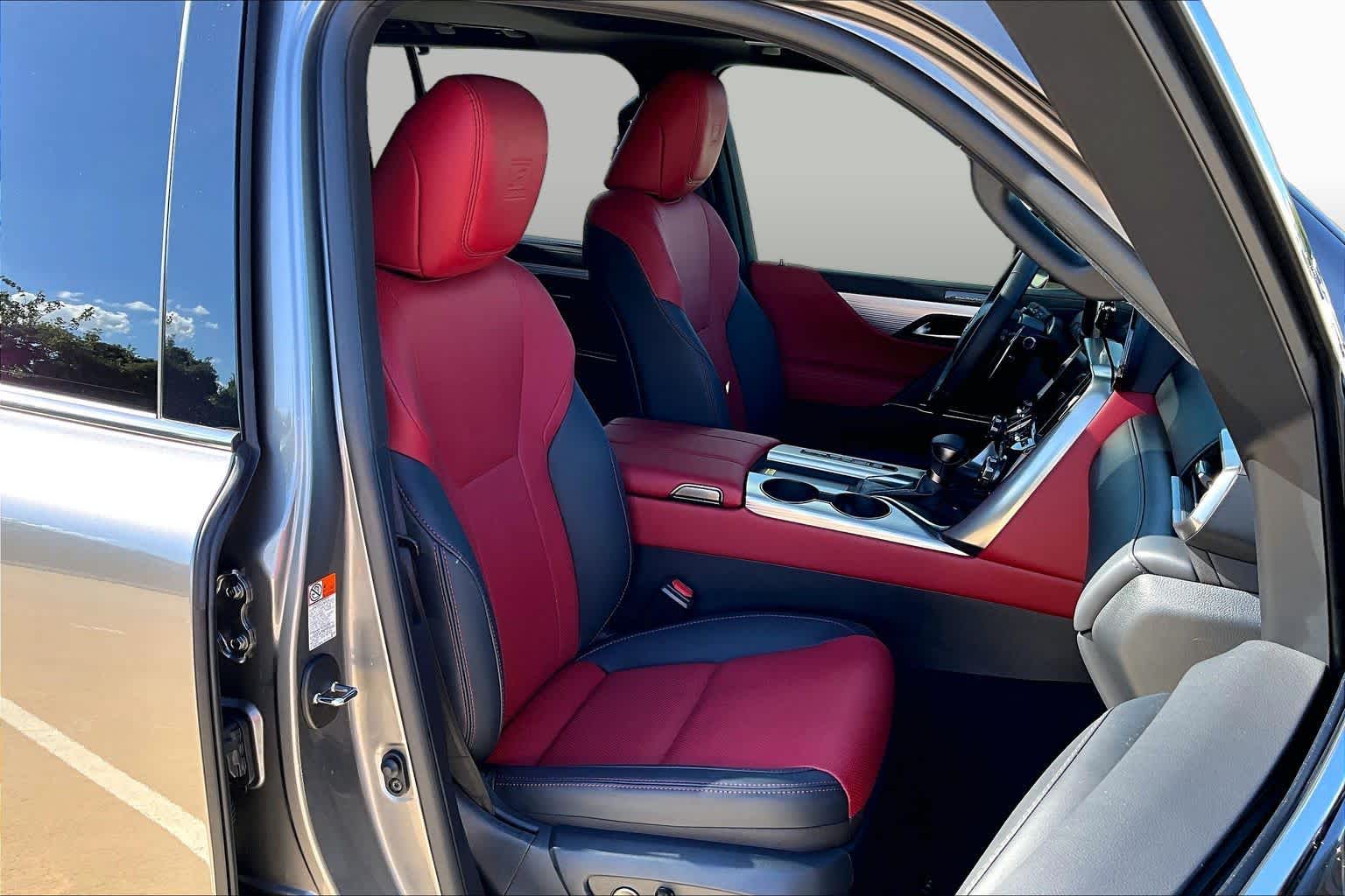 2026 Lexus LX 600 photo 9 of 37