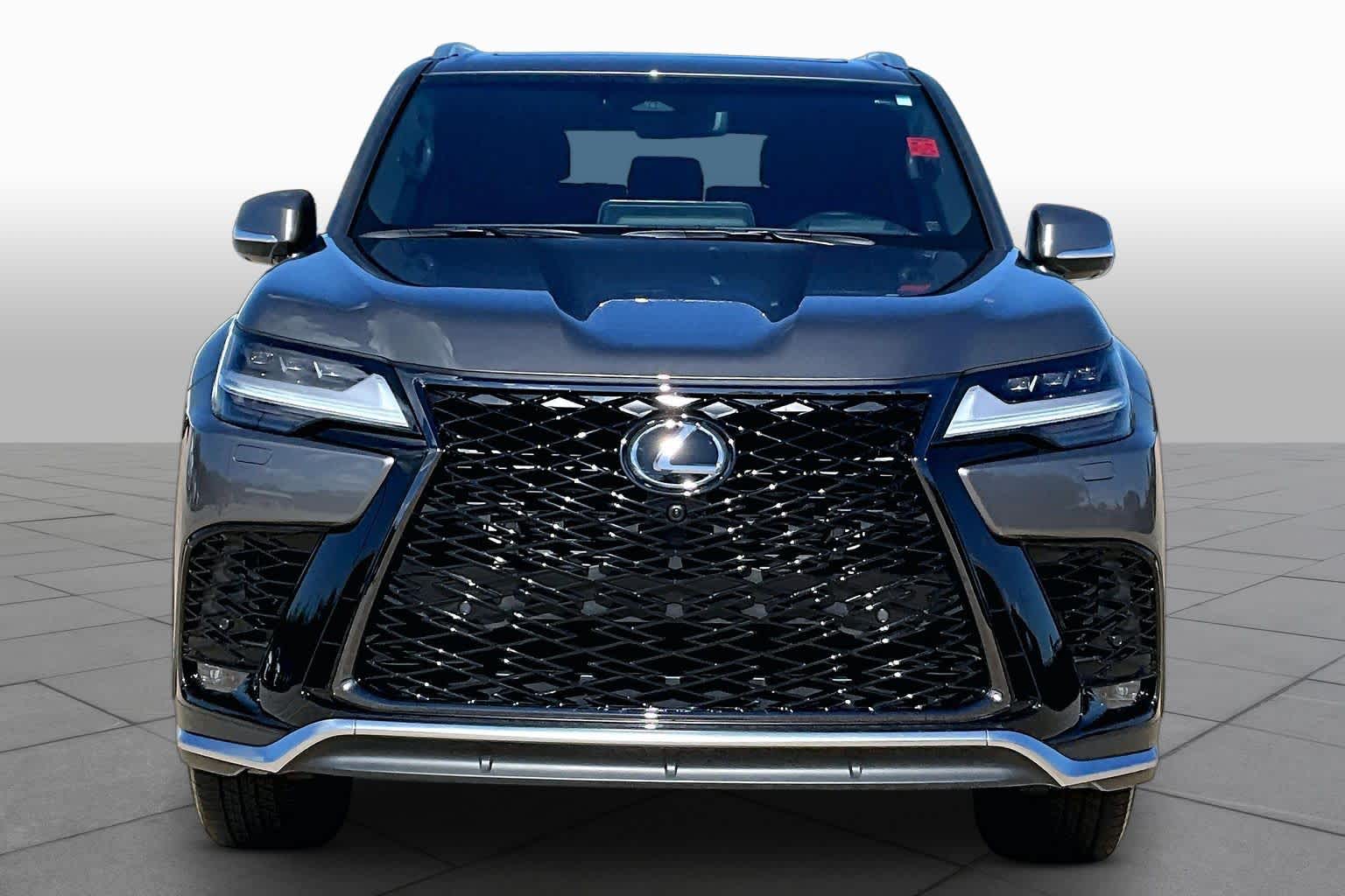 2026 Lexus LX 600 photo 4 of 37