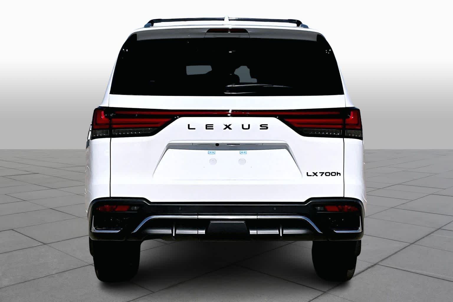 2026 Lexus LX 700h F SPORT Handling - 3