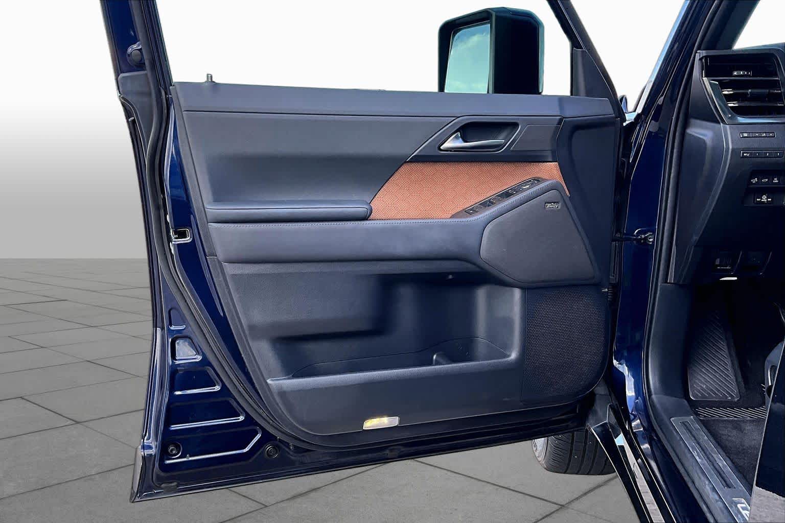 2024 Lexus GX 550 photo 22 of 37